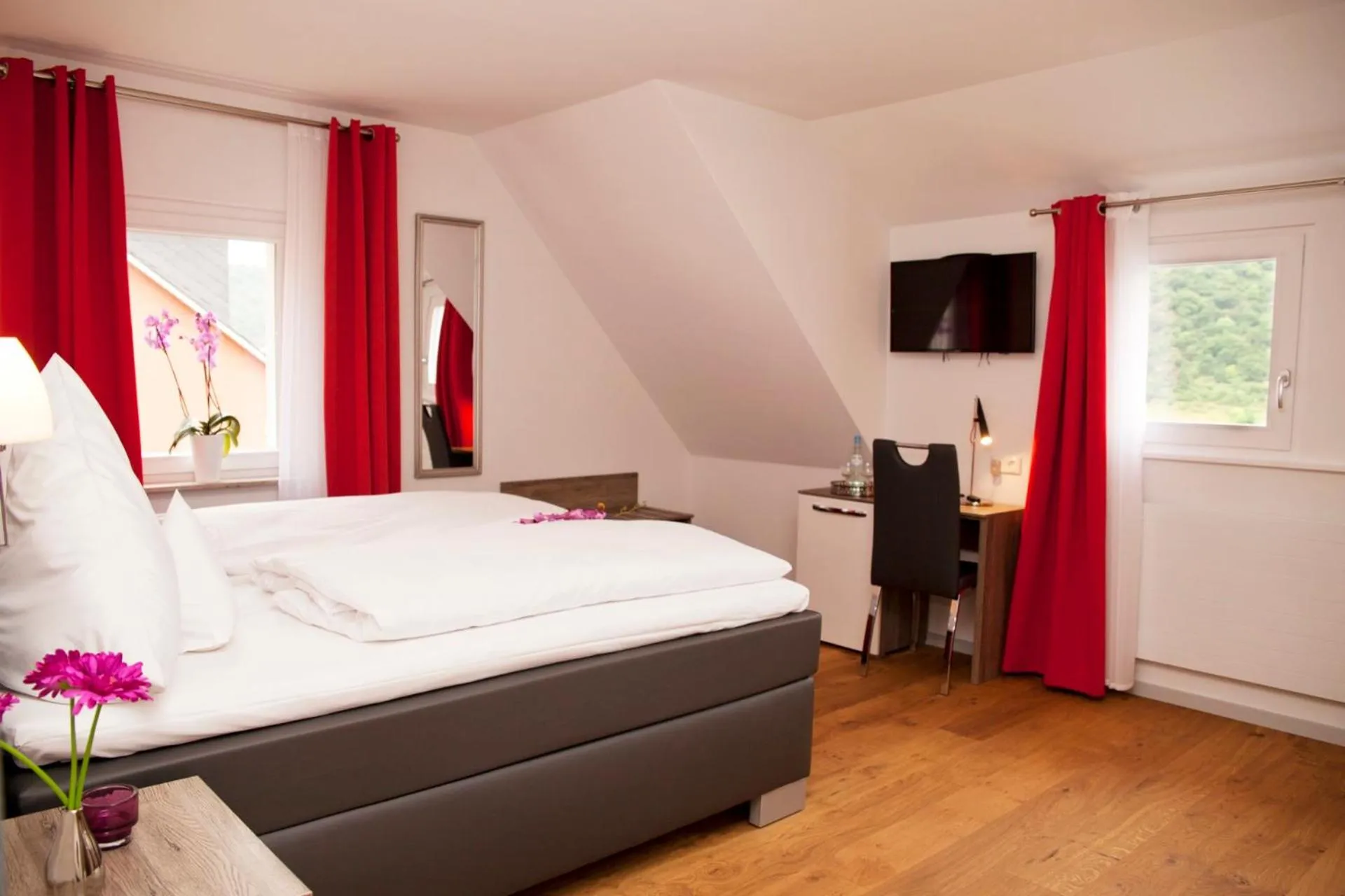 Bedroom, Bed in Hotel Vintage Am Bundesbank-Bunker