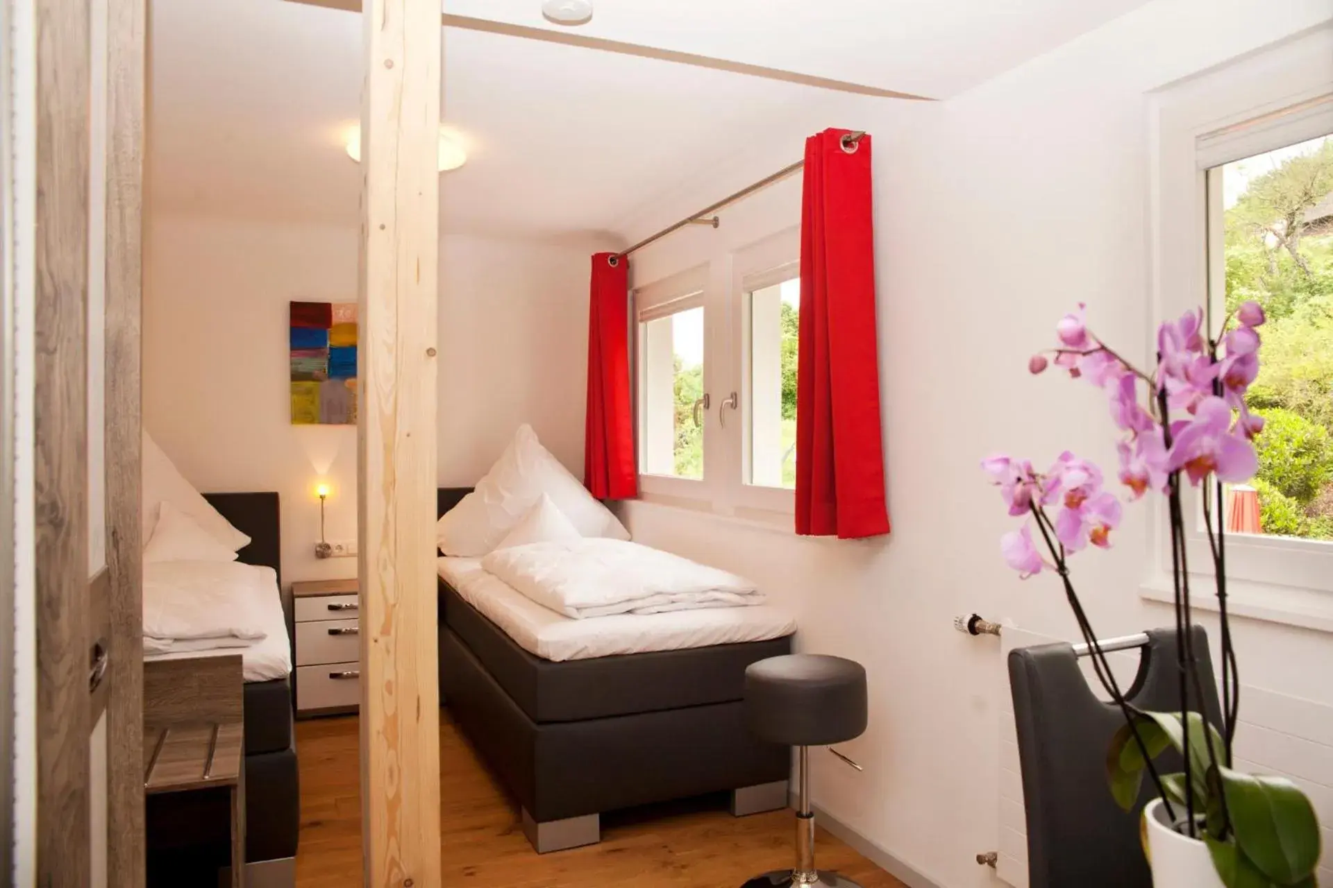 Standard Twin Room in Hotel Vintage Am Bundesbank-Bunker Standard Twin Room in Hotel Vintage Am Bundesbank-Bunker