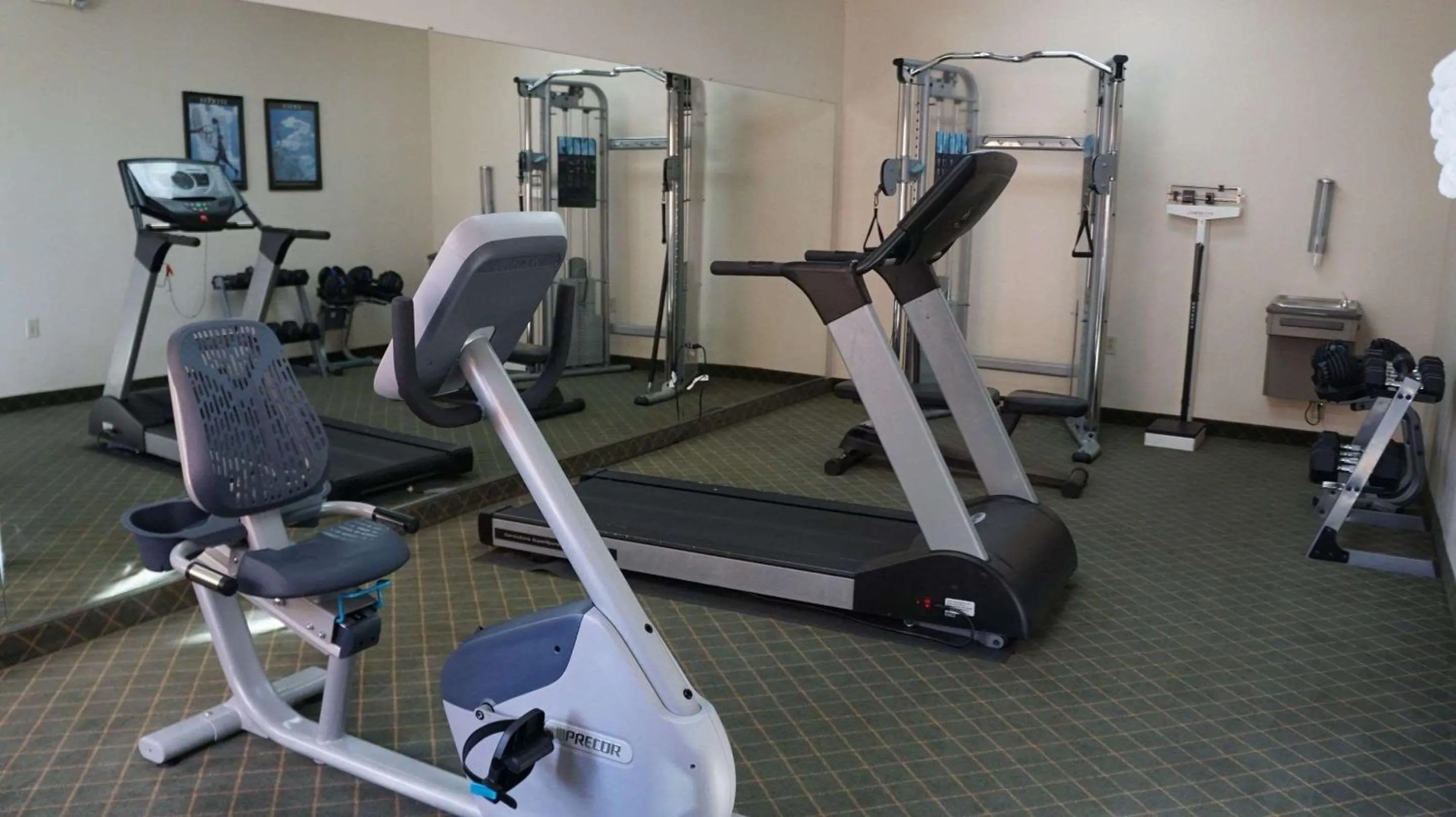 Fitness centre/facilities in Country Inn & Suites by Radisson, Fort Worth West l-30 NAS JRB
