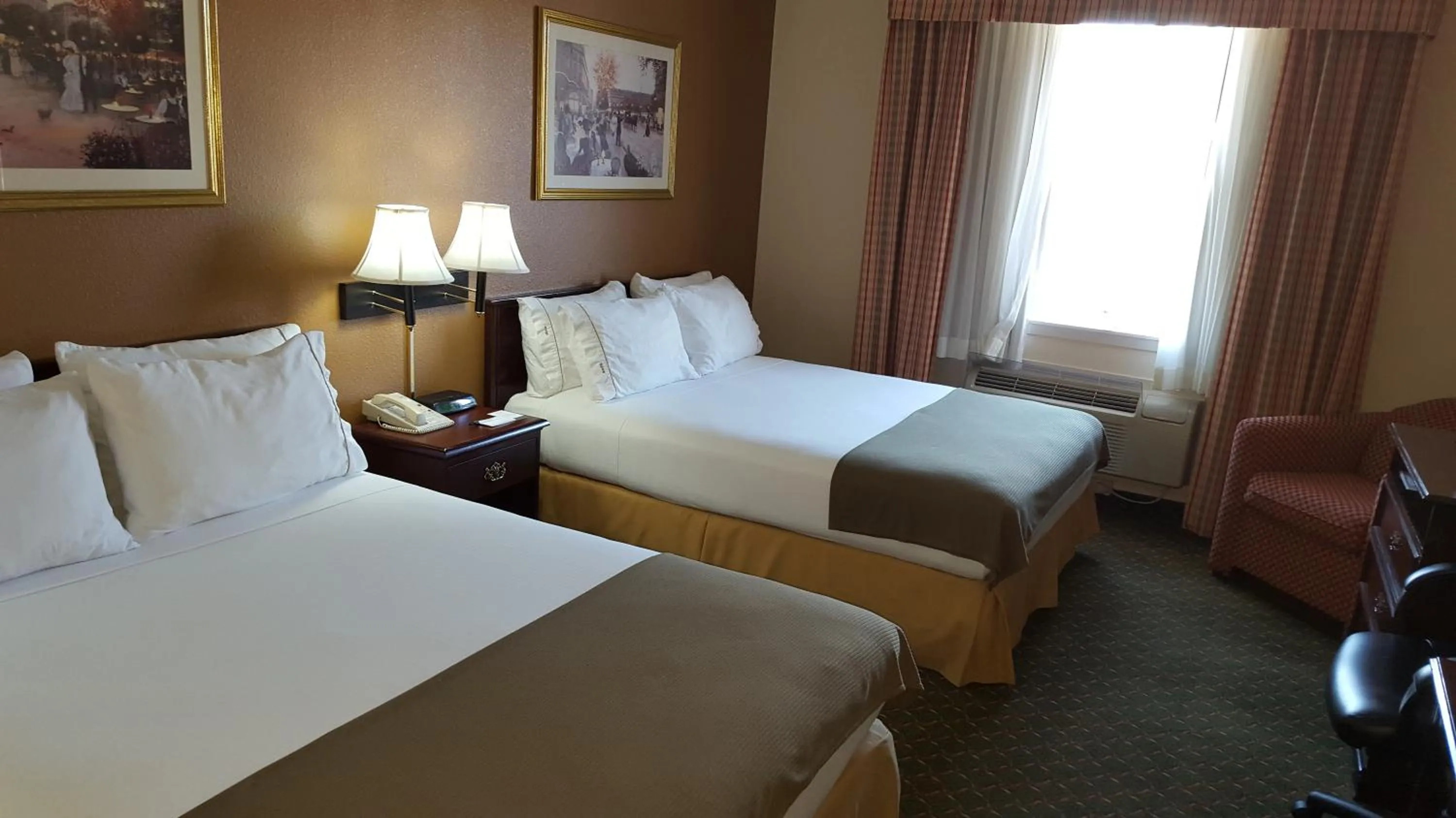 Bed in Country Inn & Suites by Radisson, Fort Worth West l-30 NAS JRB