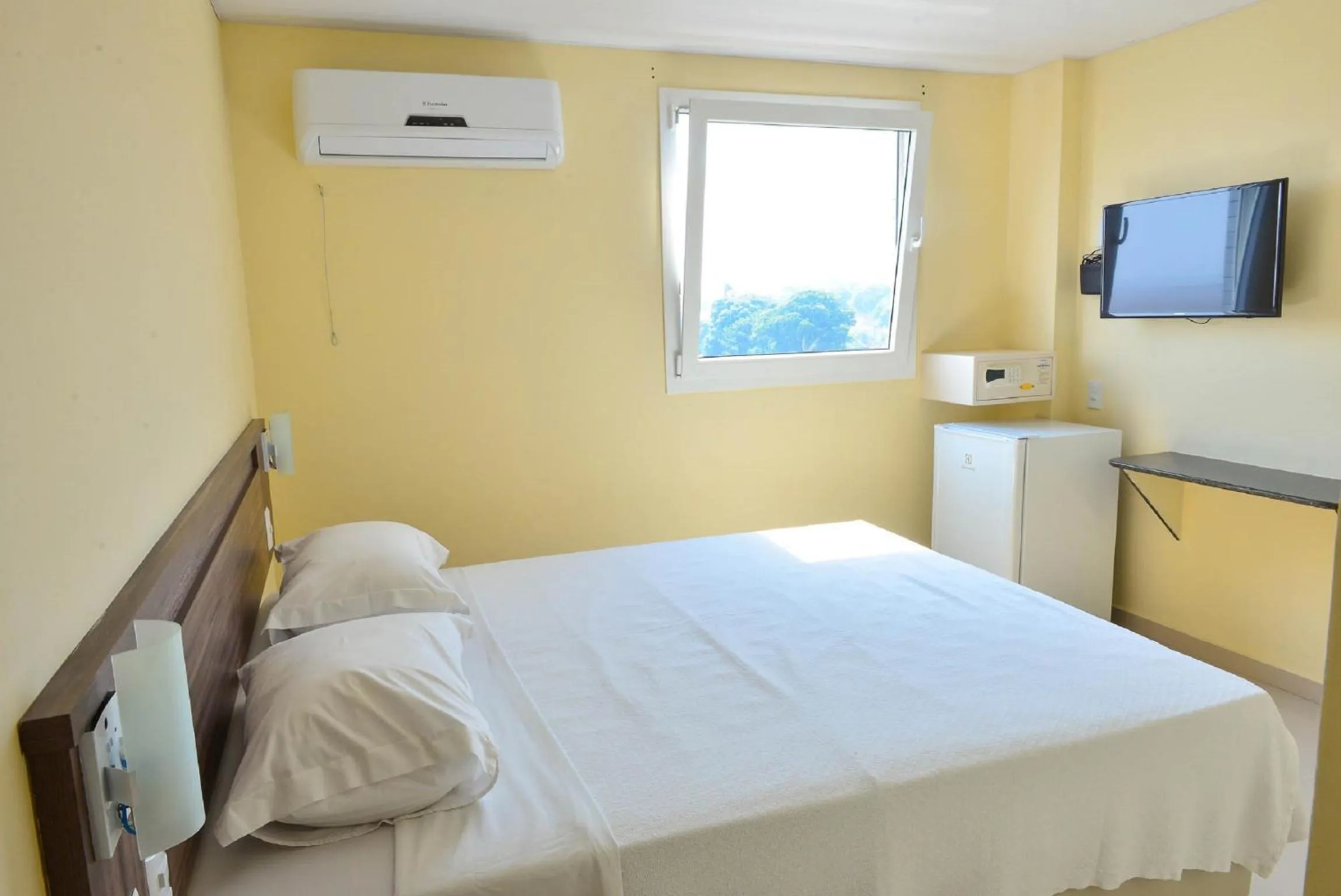 Day, Bed in Hotel Sandis Mirante