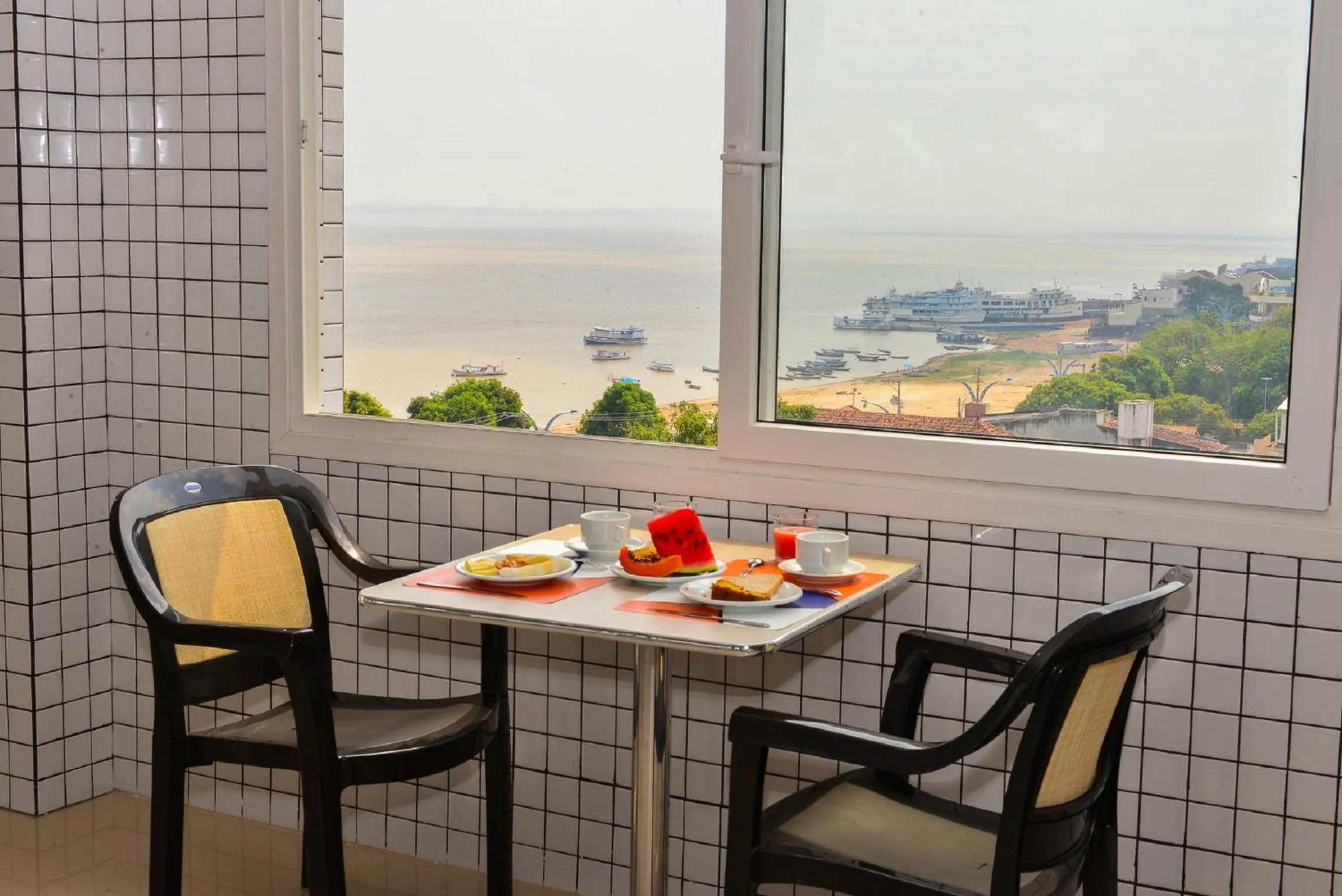 Dining area in Hotel Sandis Mirante