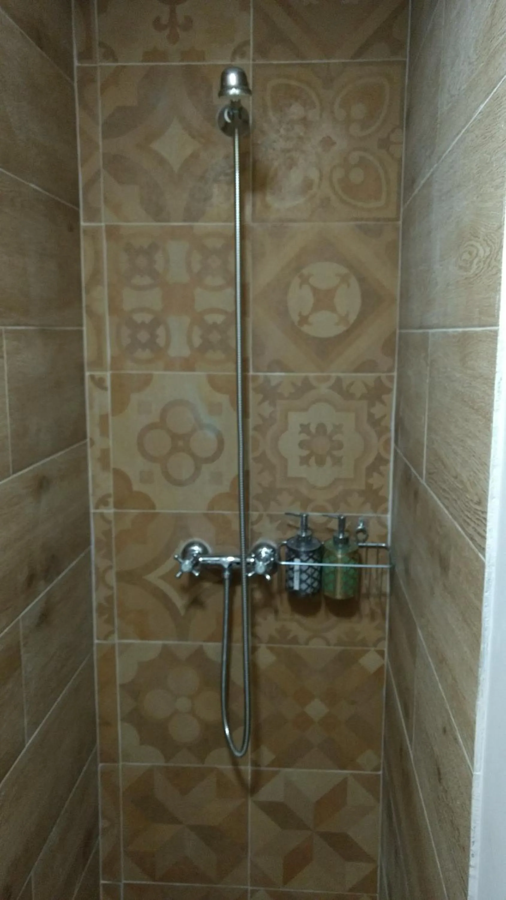 Shower in Palacio Almagra