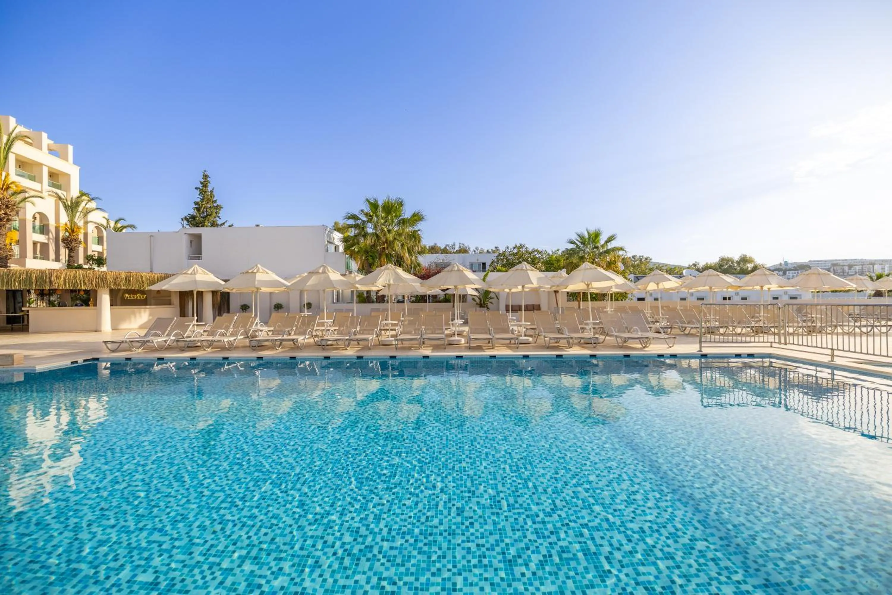 Swimming pool in Royal Asarlik Beach Hotel