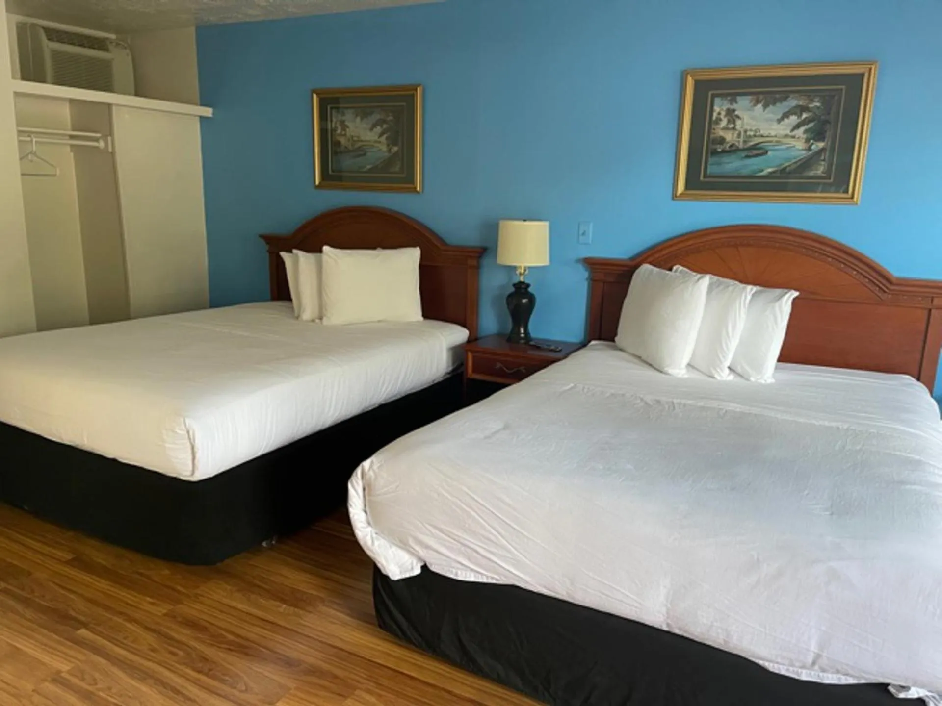 Bed in Ephrata Inn Motel