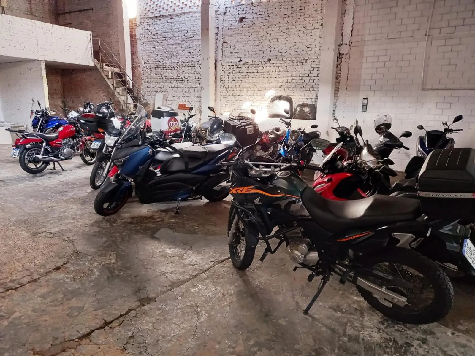 Parking in Colina Park Hotel