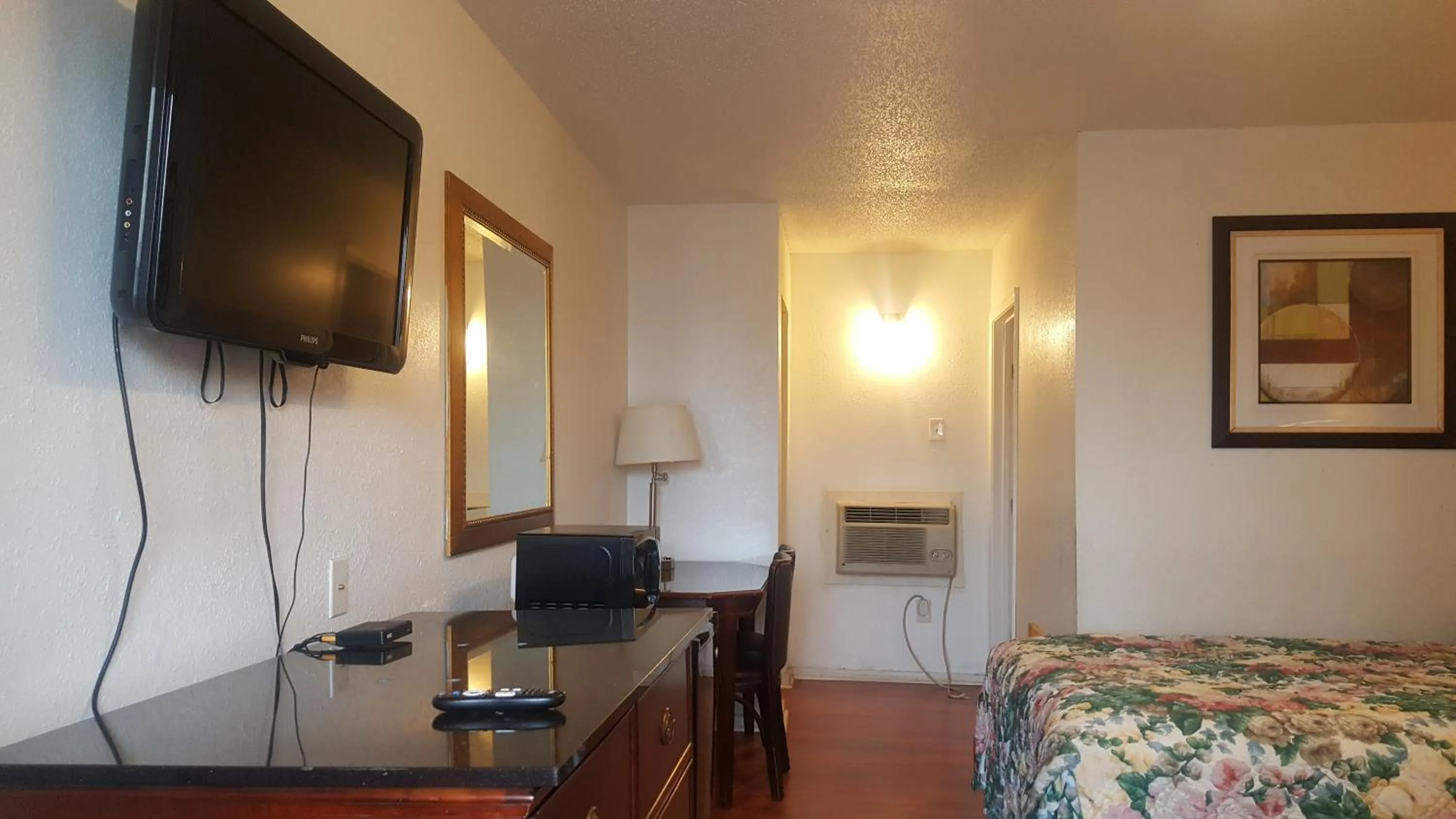 Bed in Monte Carlo Motel