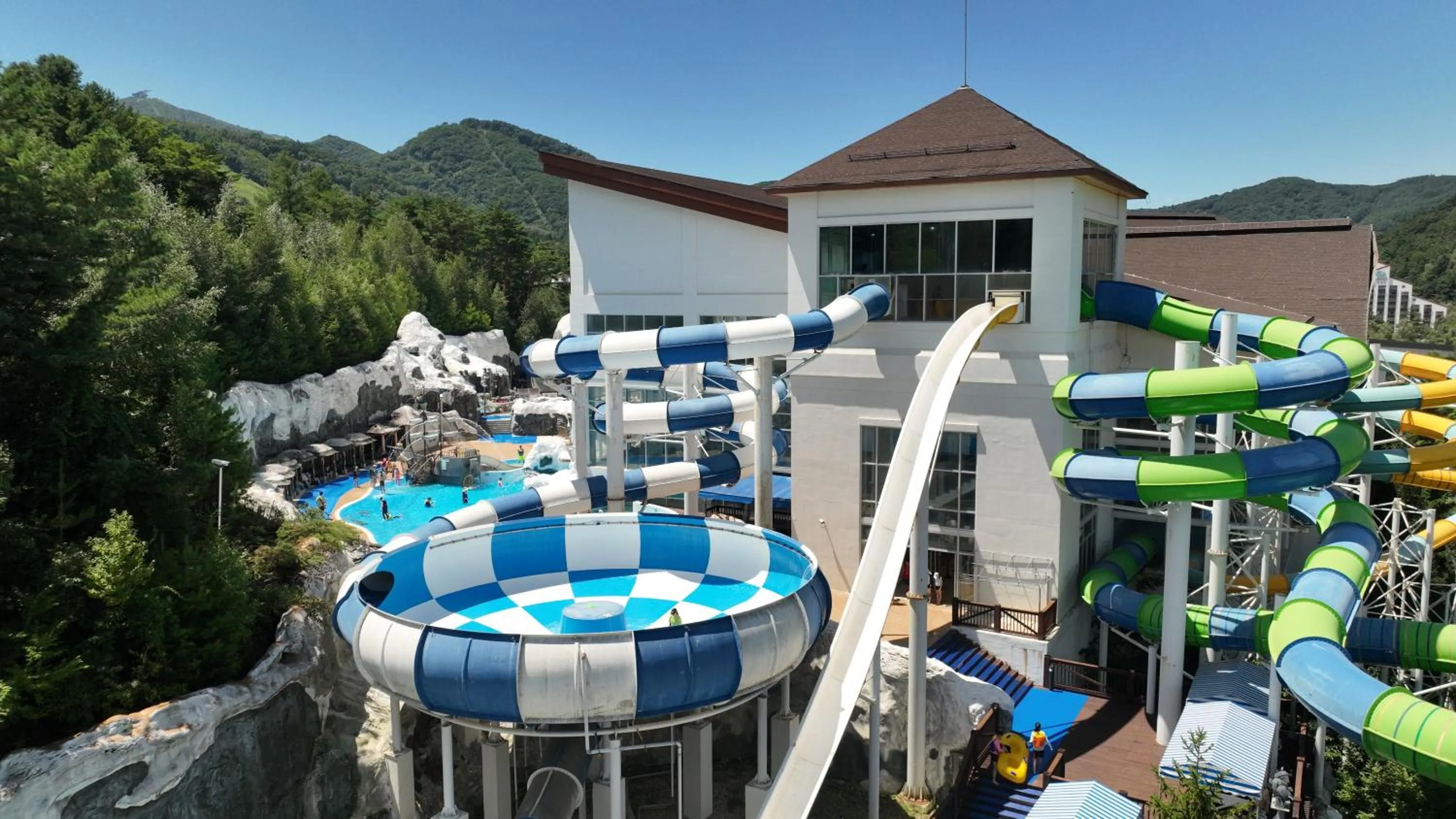 Nearby landmark in Mona Yongpyong