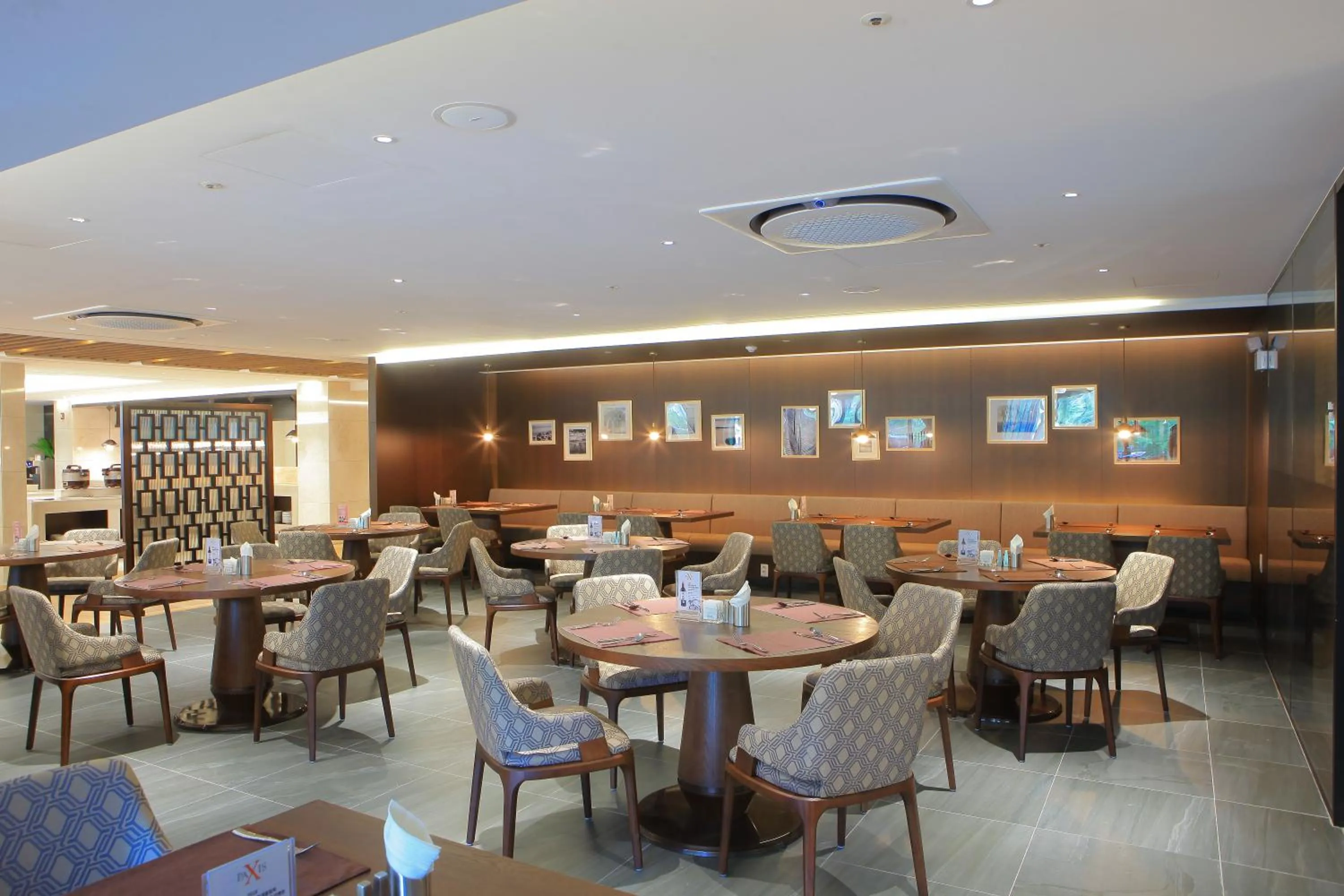 Restaurant/places to eat in Mona Yongpyong