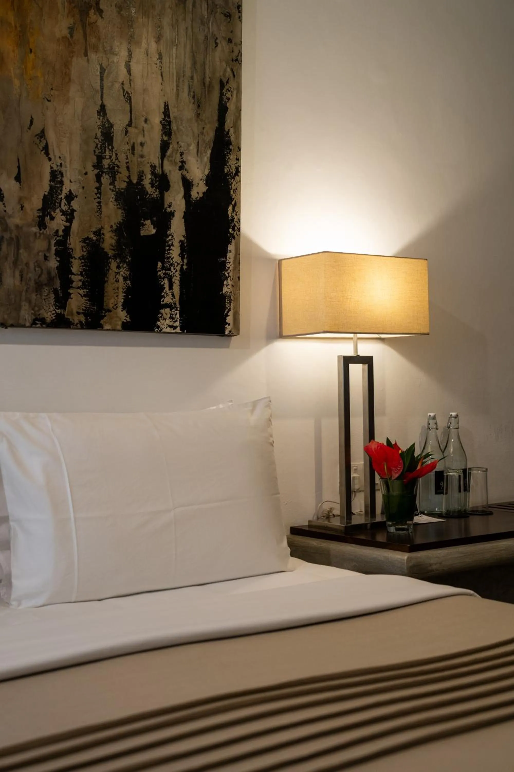 Bedroom, Bed in Nyne Hotels Lake Lodge - Colombo