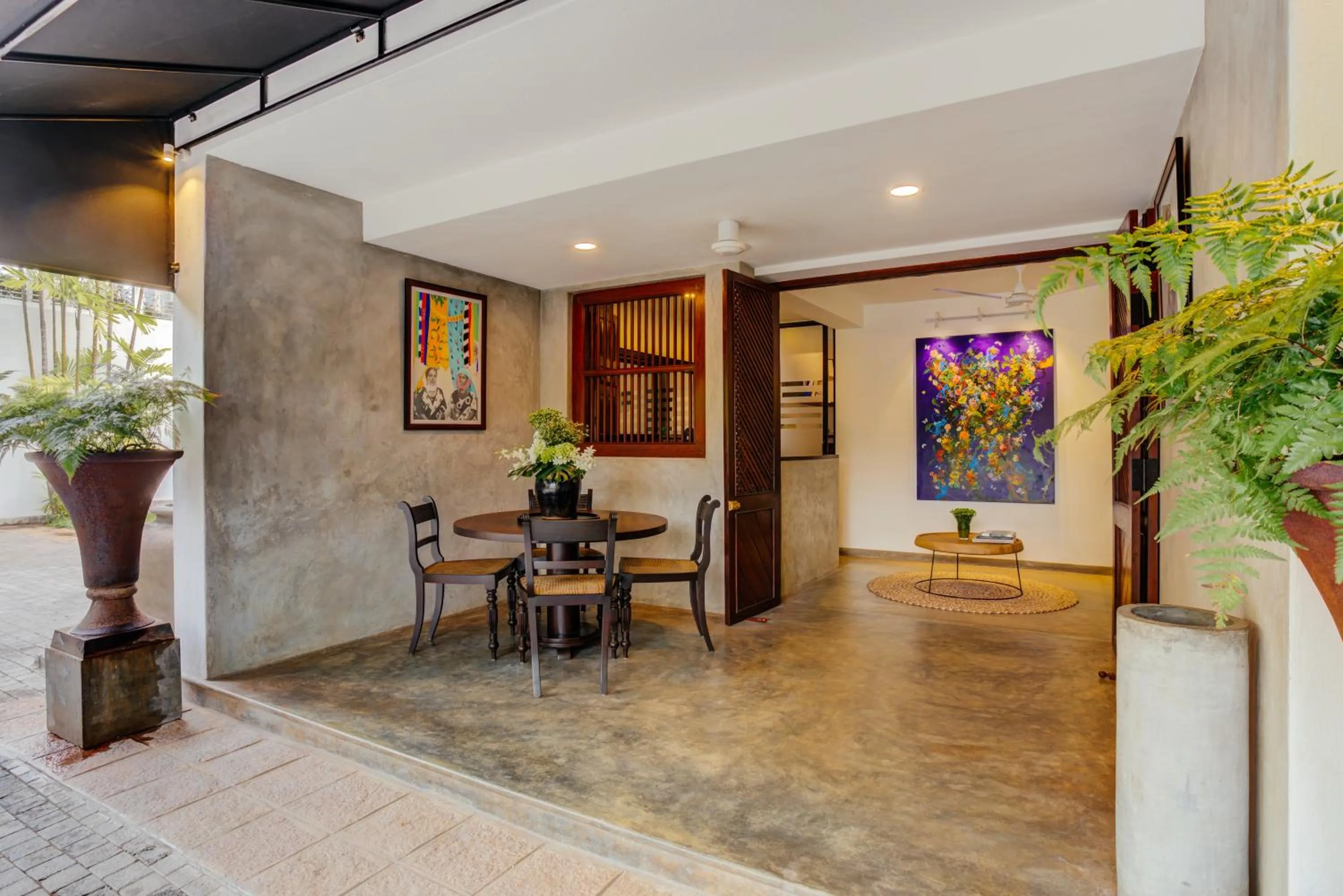 Facade/entrance in Nyne Hotels Lake Lodge - Colombo