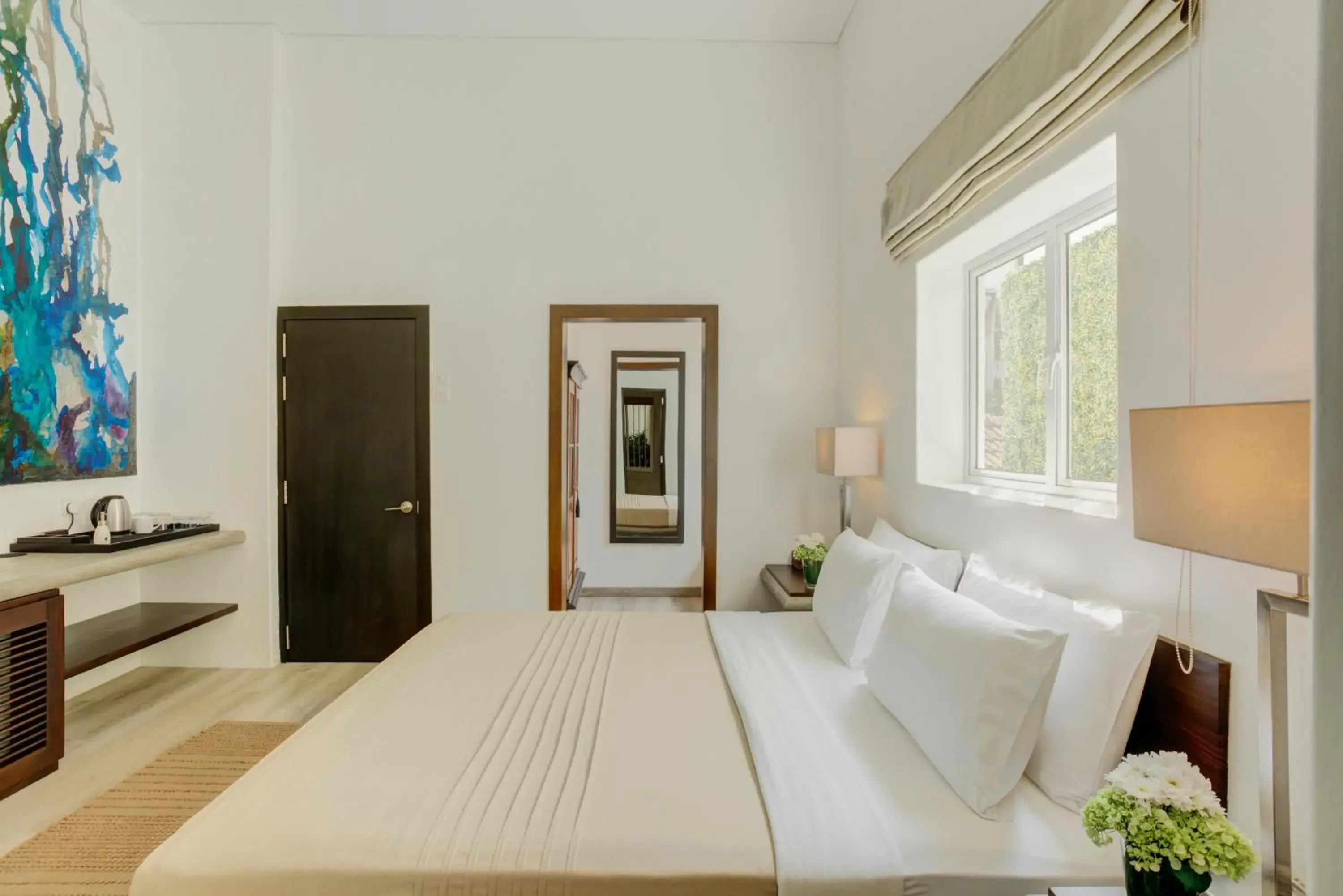 Superior King Room - Early Check-in & Late Check-out (on availability) in Nyne Hotels Lake Lodge - Colombo Superior King Room - Early Check-in & Late Check-out (on availability) in Nyne Hotels Lake Lodge - Colombo