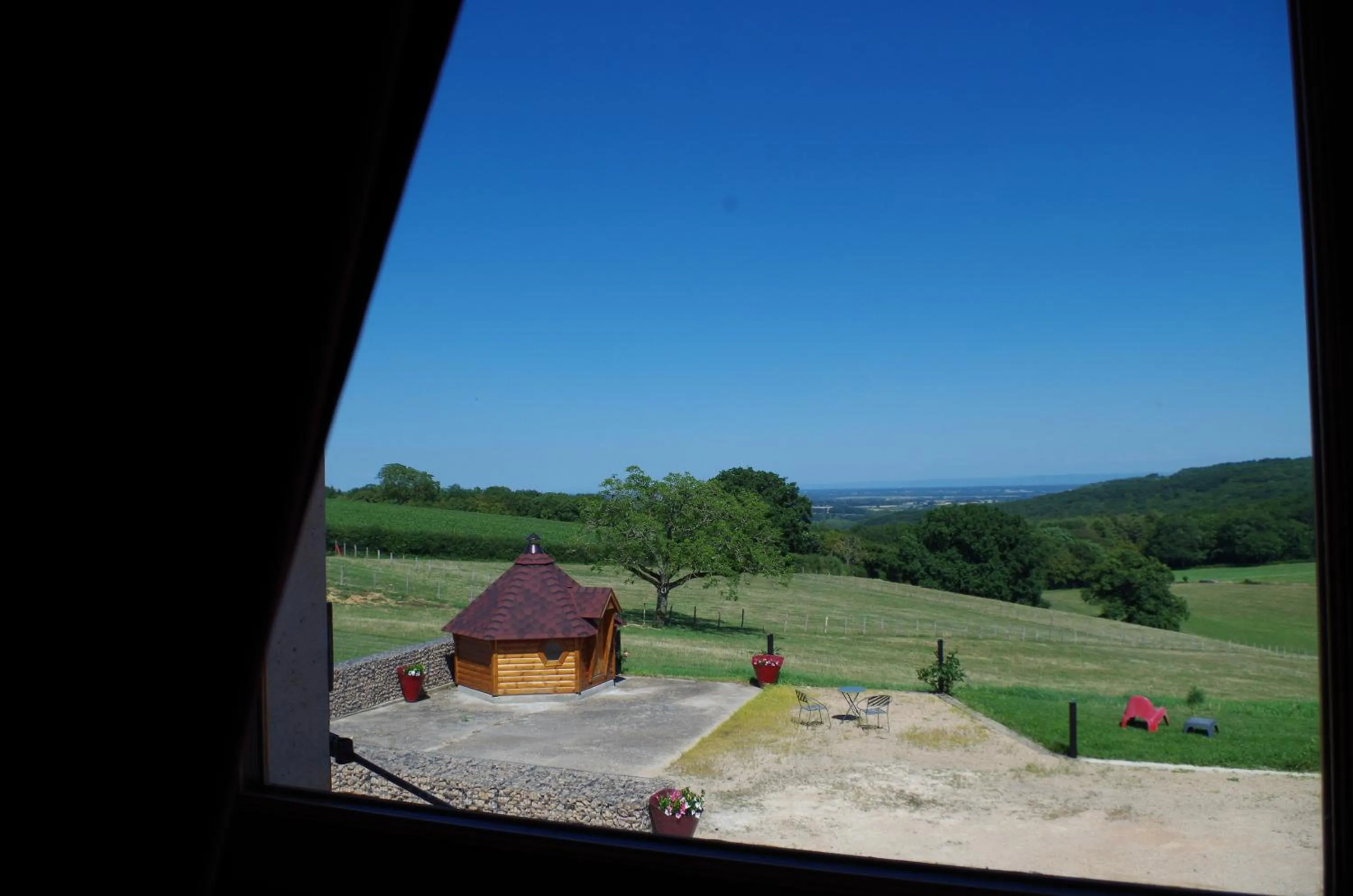 Bird's eye view in Domaine Joseph LAFARGE Wine Resort B&B