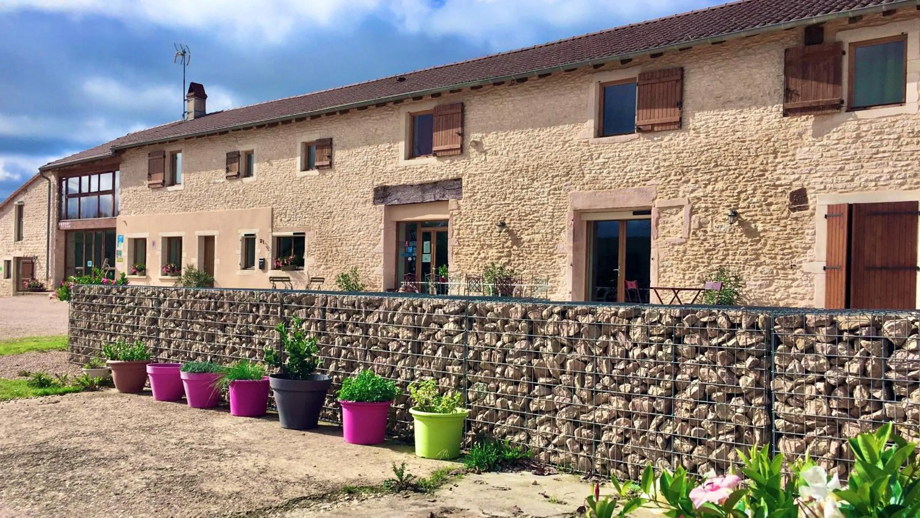 Property building in Domaine Joseph LAFARGE Wine Resort B&B