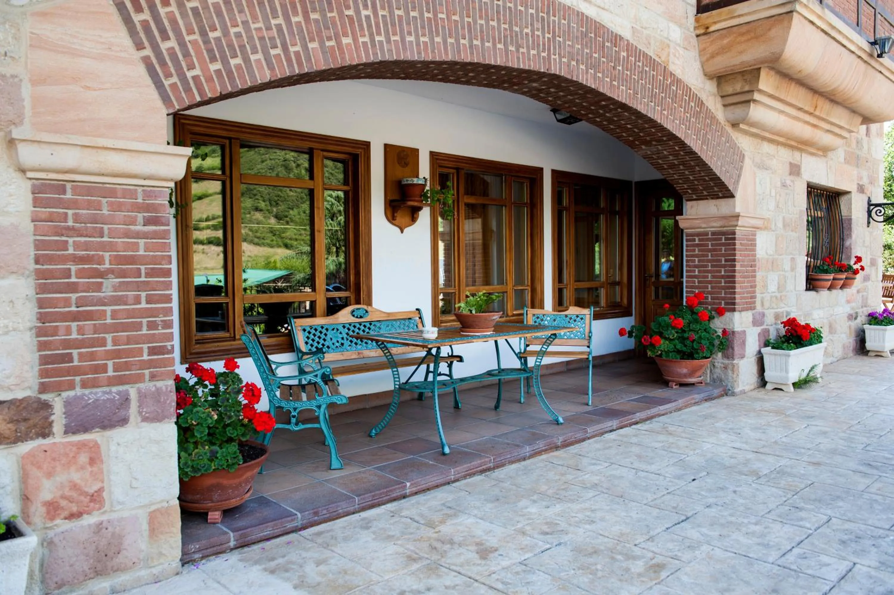 Facade/entrance in Hotel Infantado