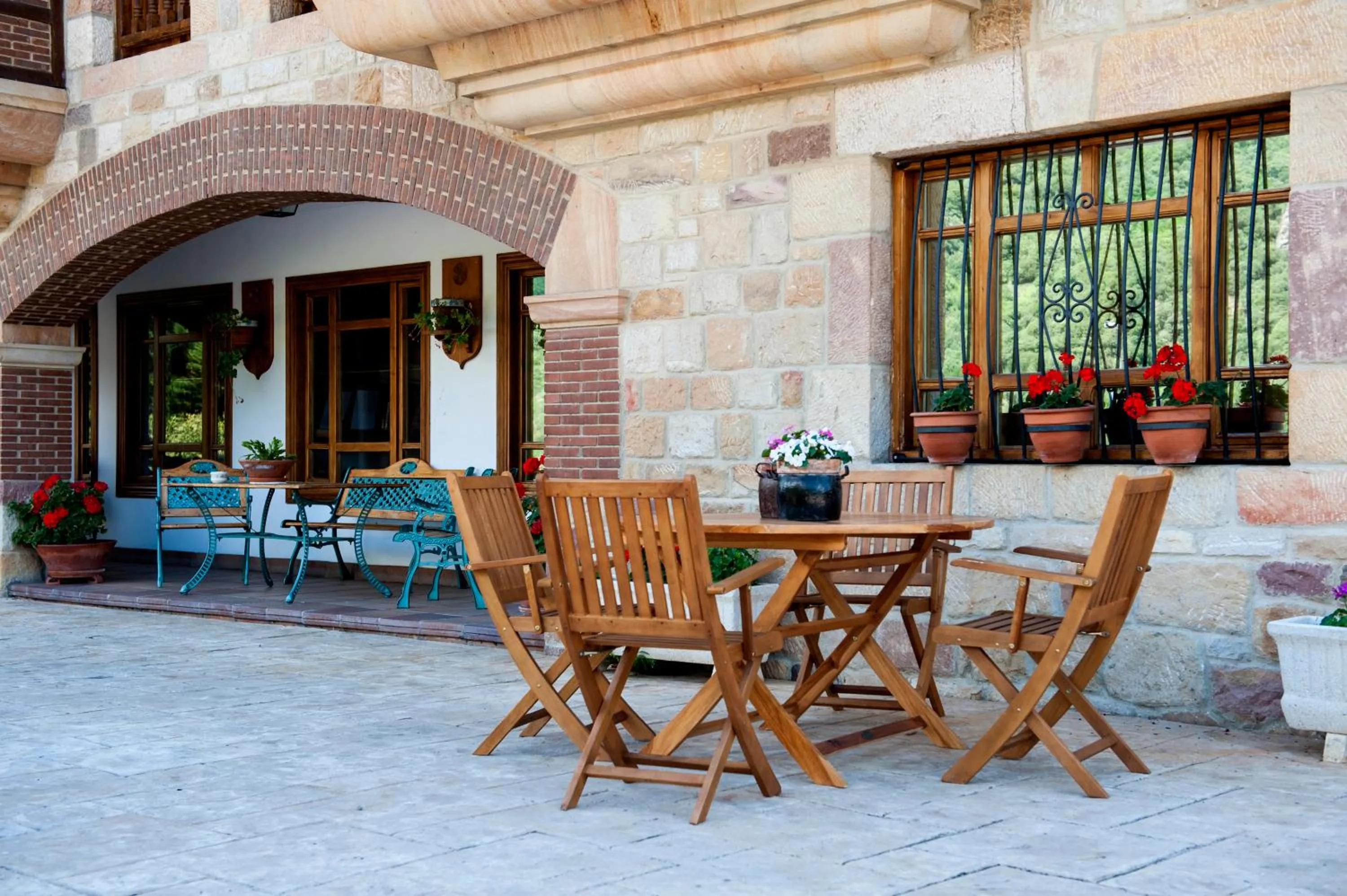 Facade/entrance in Hotel Infantado