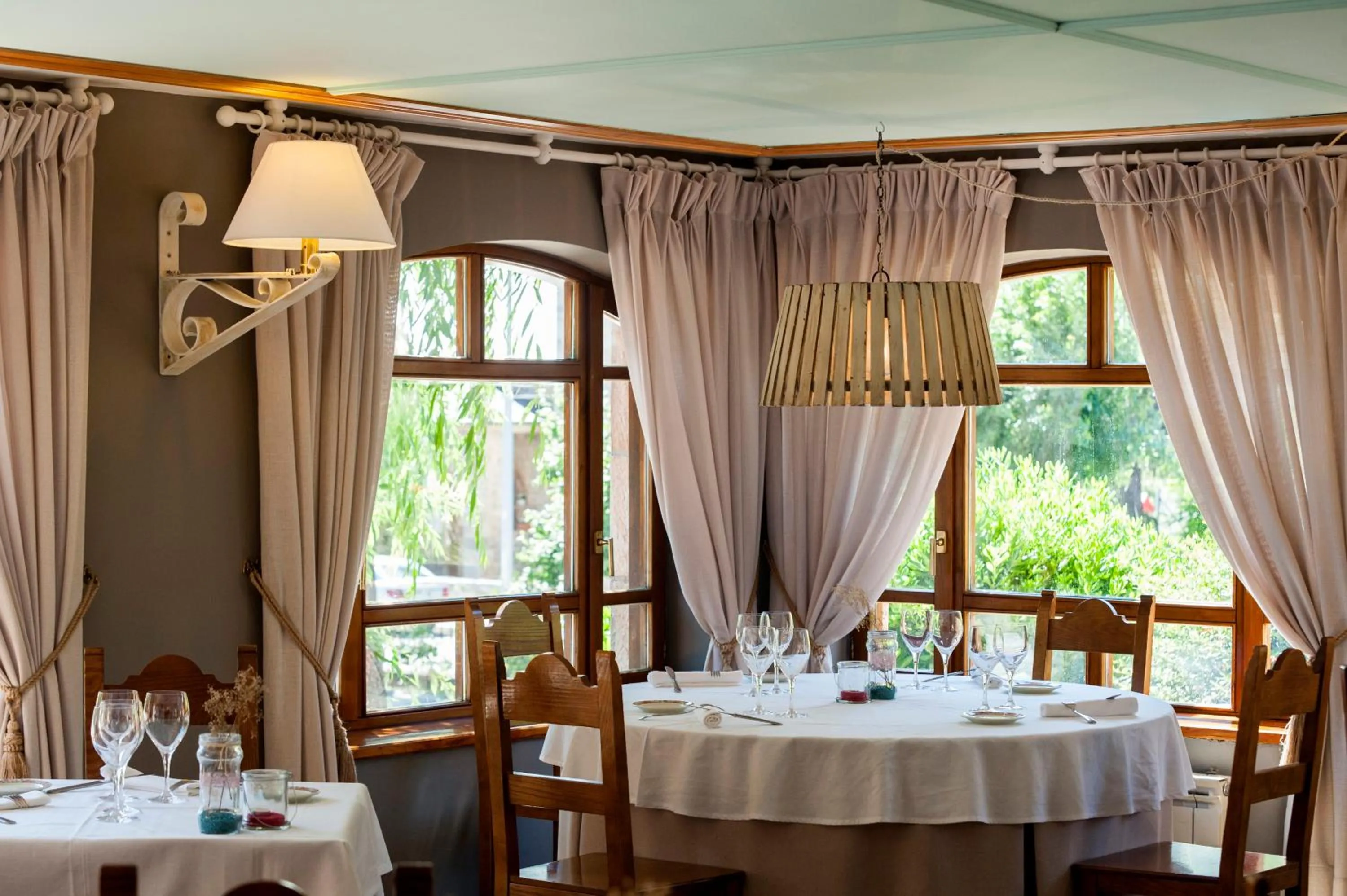 Restaurant/places to eat in Hotel Infantado