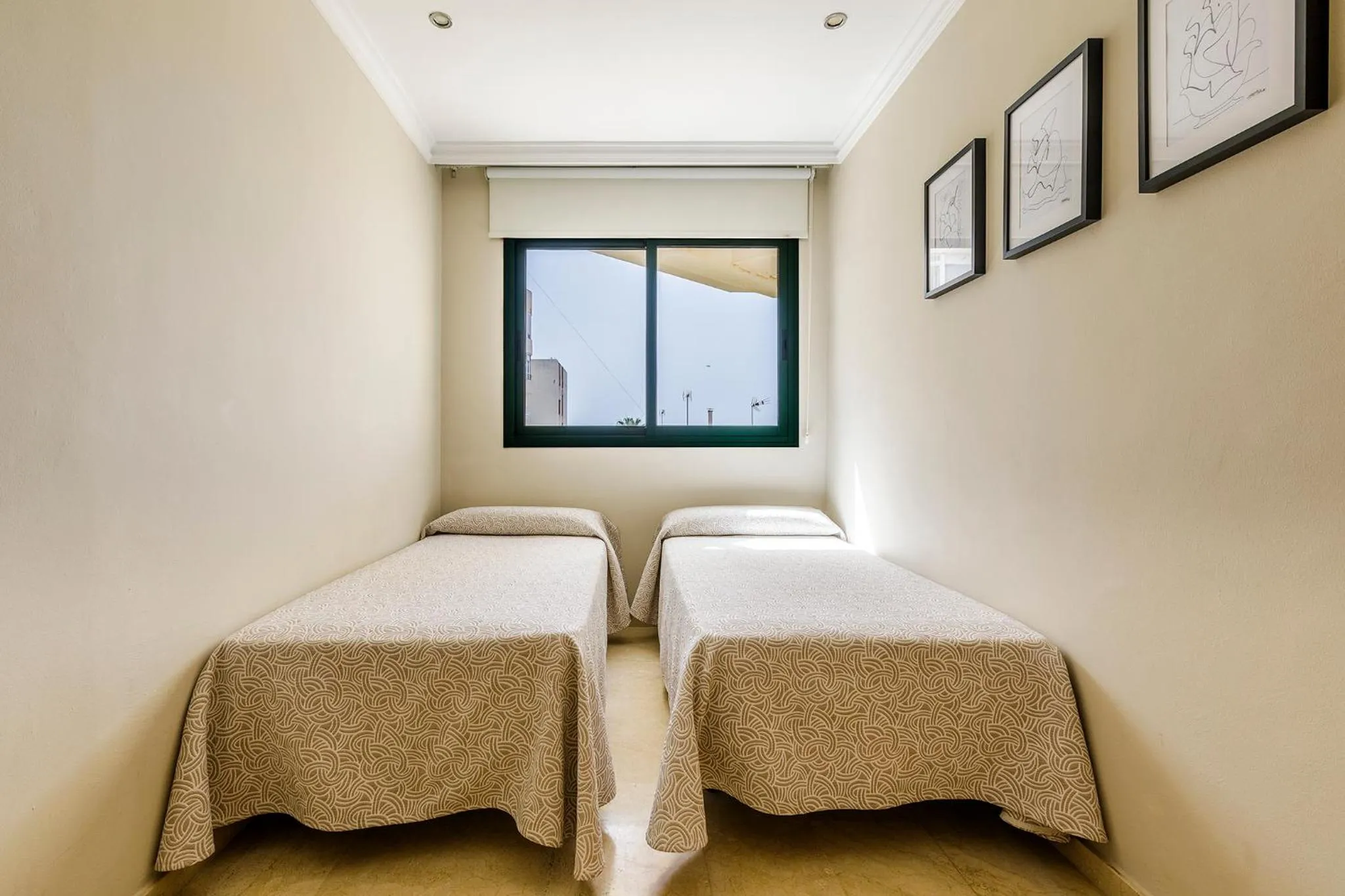 Bed in Hotel Torremar - Mares