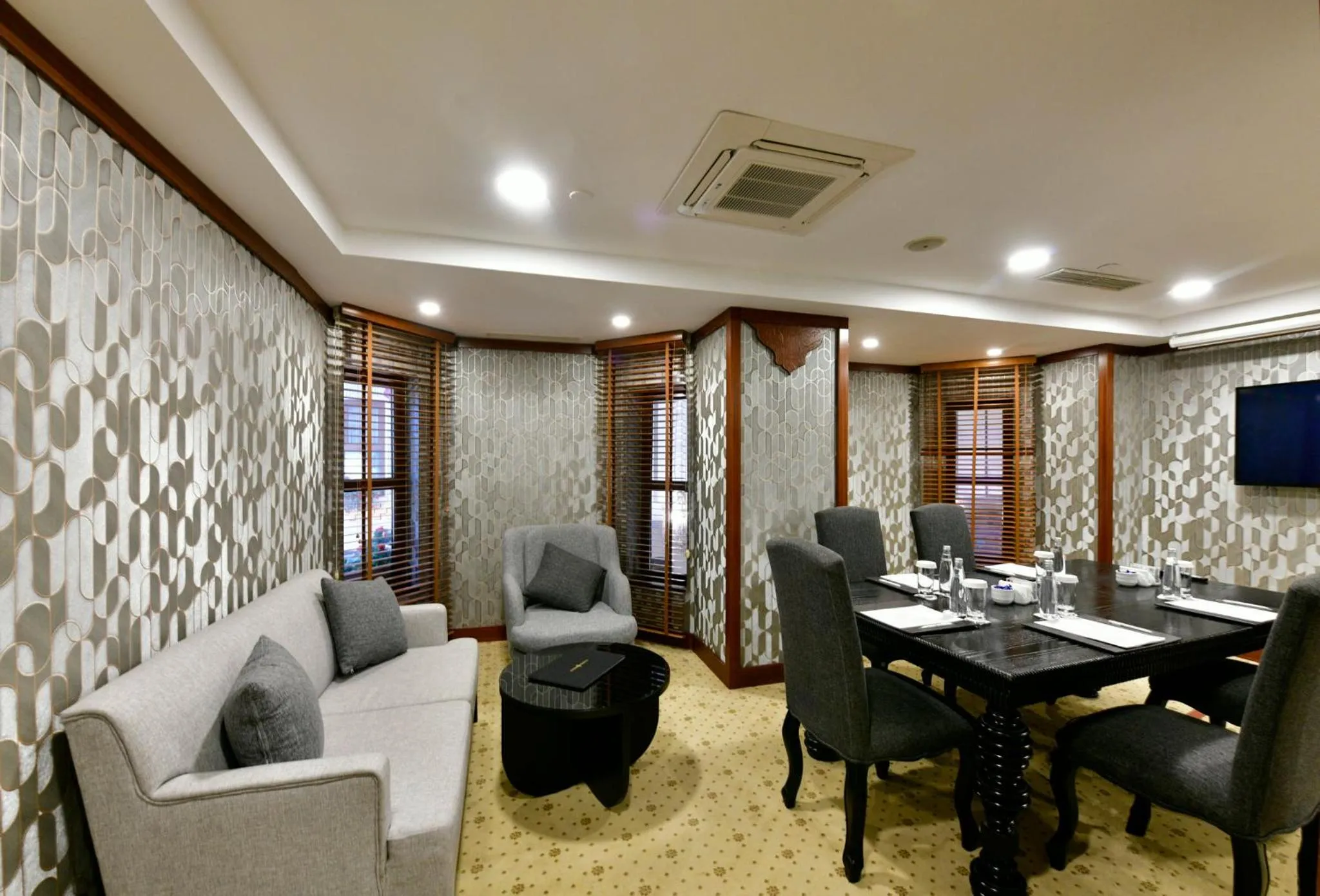 Meeting/conference room in Crowne Plaza Istanbul - Old City by IHG