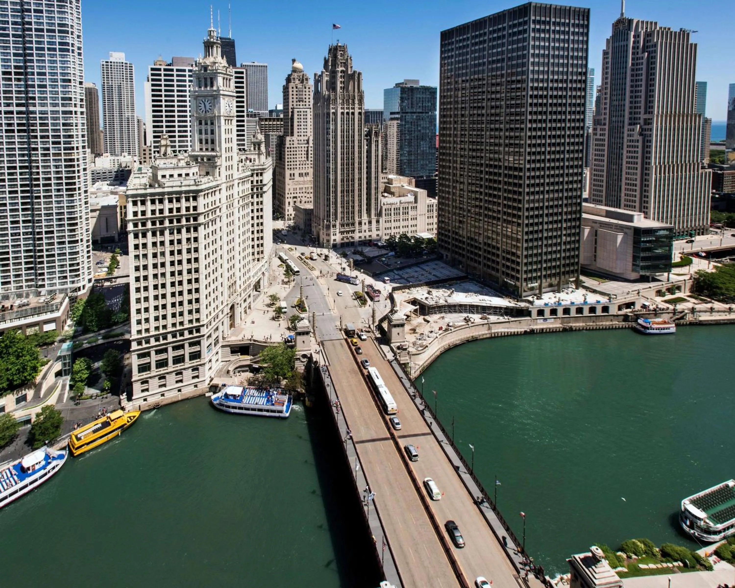 Property building in LondonHouse Chicago, Curio Collection by Hilton