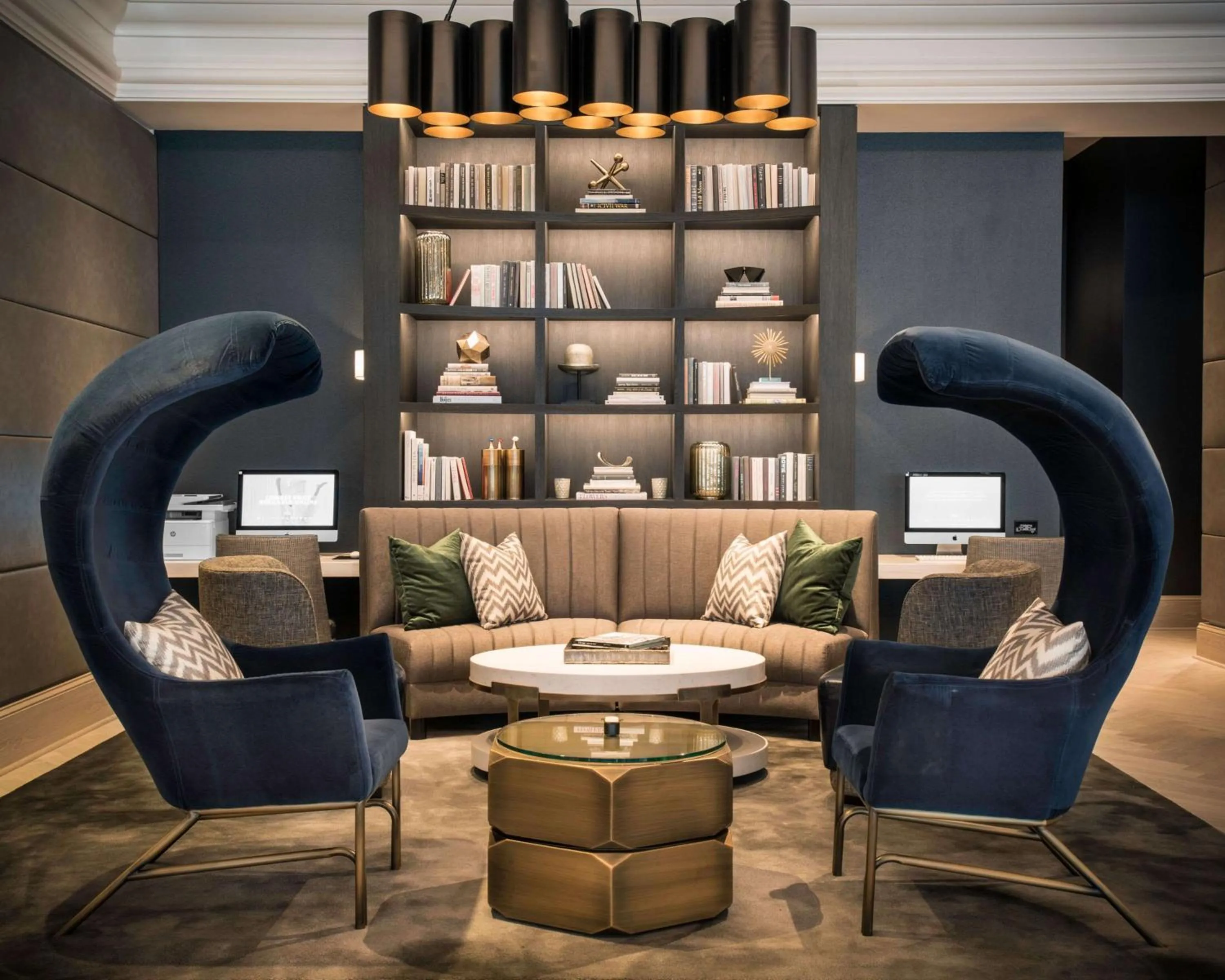 Lobby or reception in LondonHouse Chicago, Curio Collection by Hilton