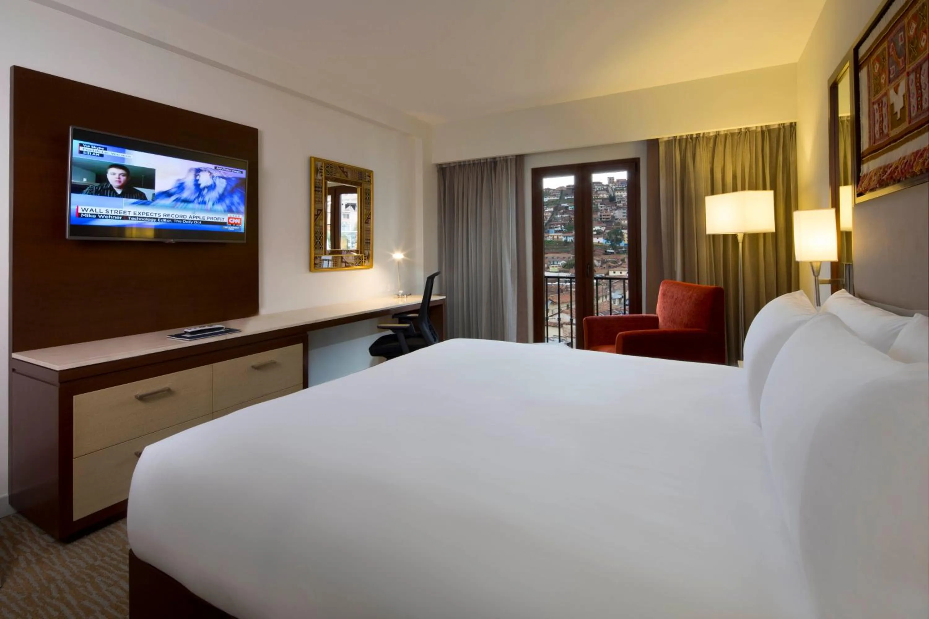 Bedroom, Bed in Hilton Garden Inn Cusco