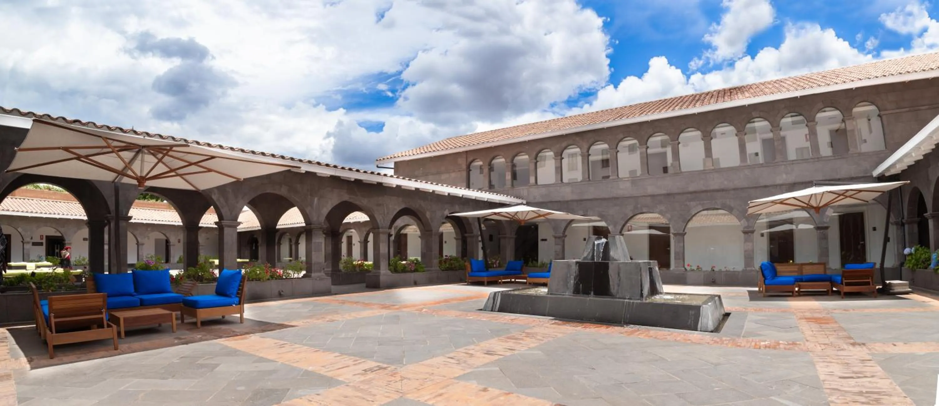 Property building in Hilton Garden Inn Cusco