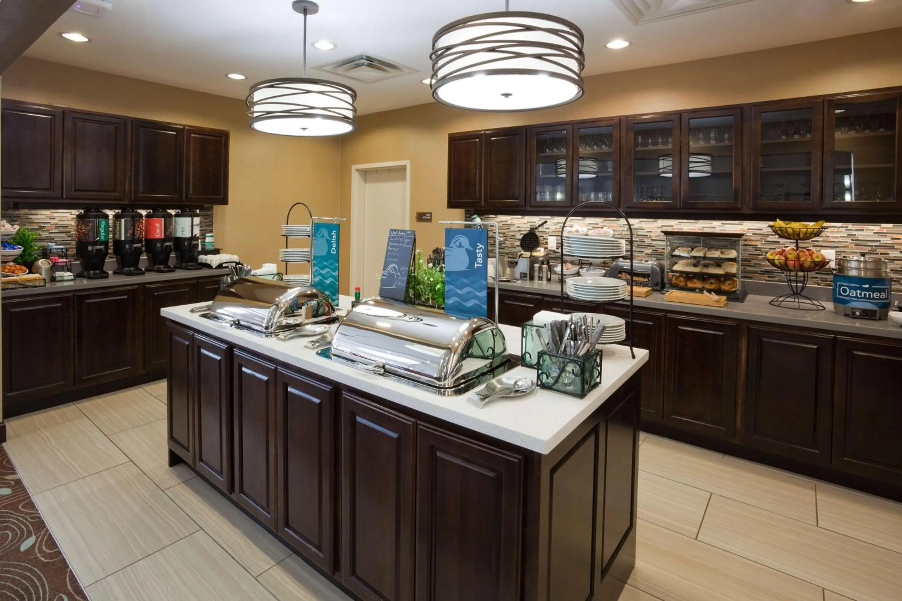Coffee/tea facilities in Homewood Suites Davenport