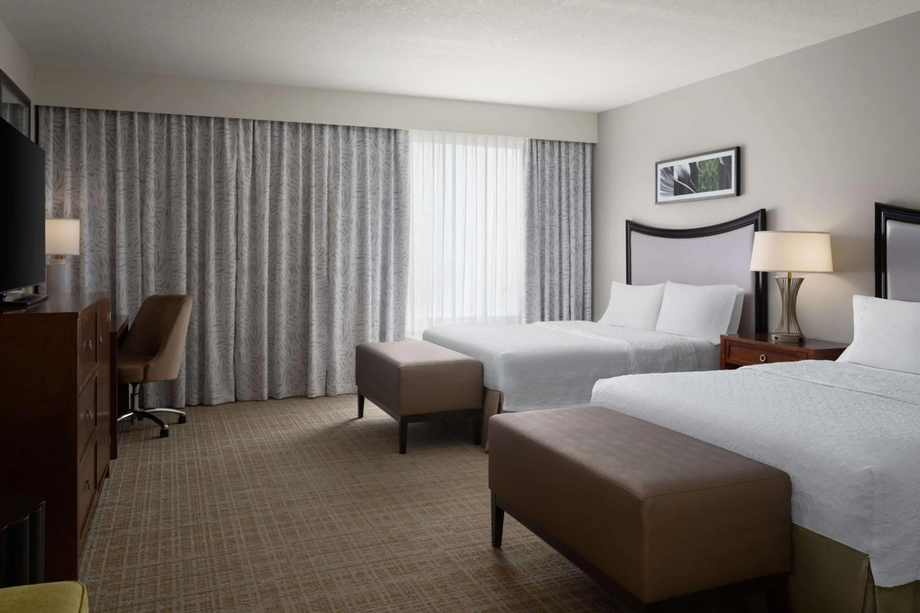 Bed in Hampton Inn & Suites Orlando/Downtown South - Medical Center