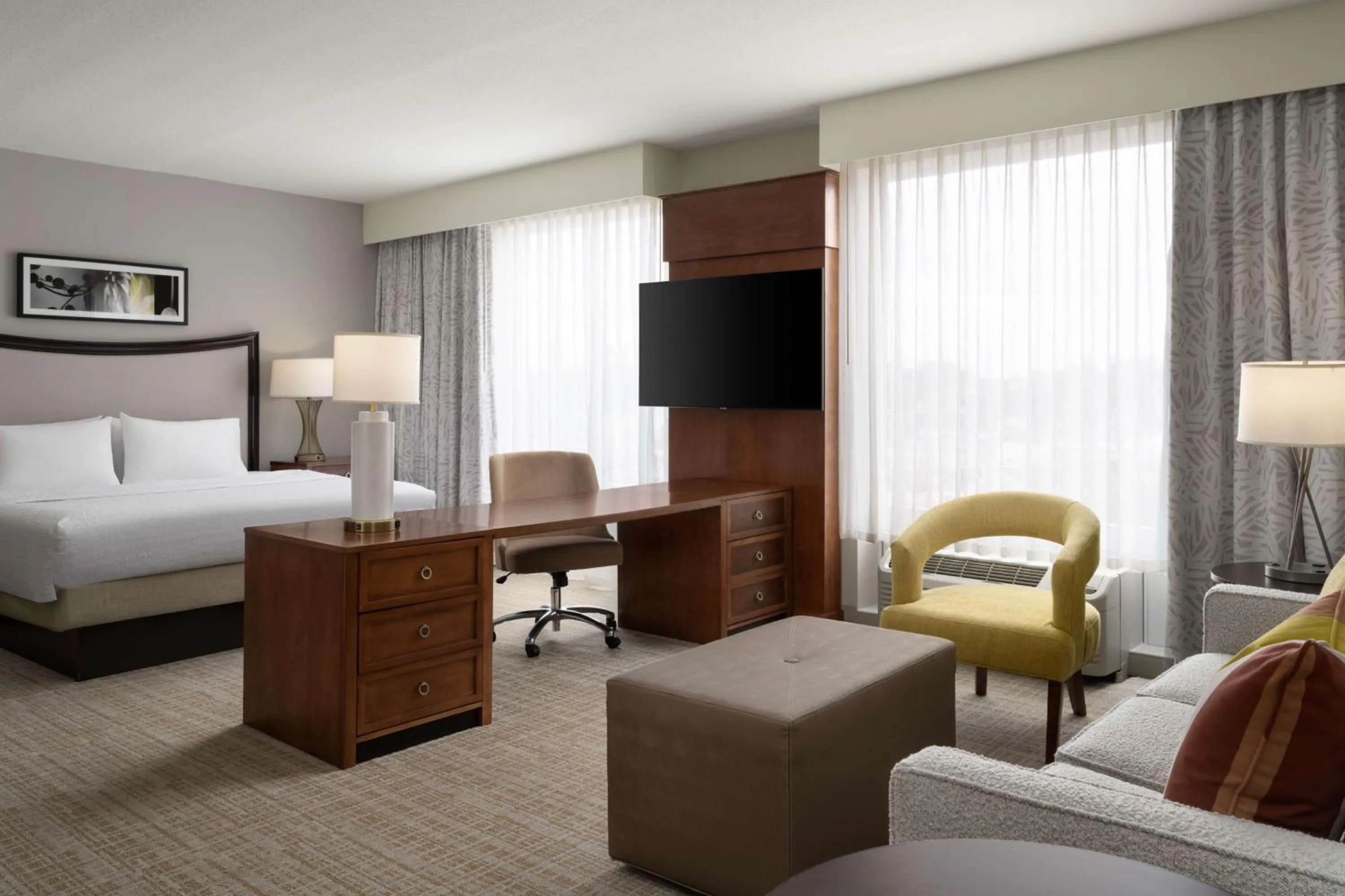 Bedroom, Bed in Hampton Inn & Suites Orlando/Downtown South - Medical Center