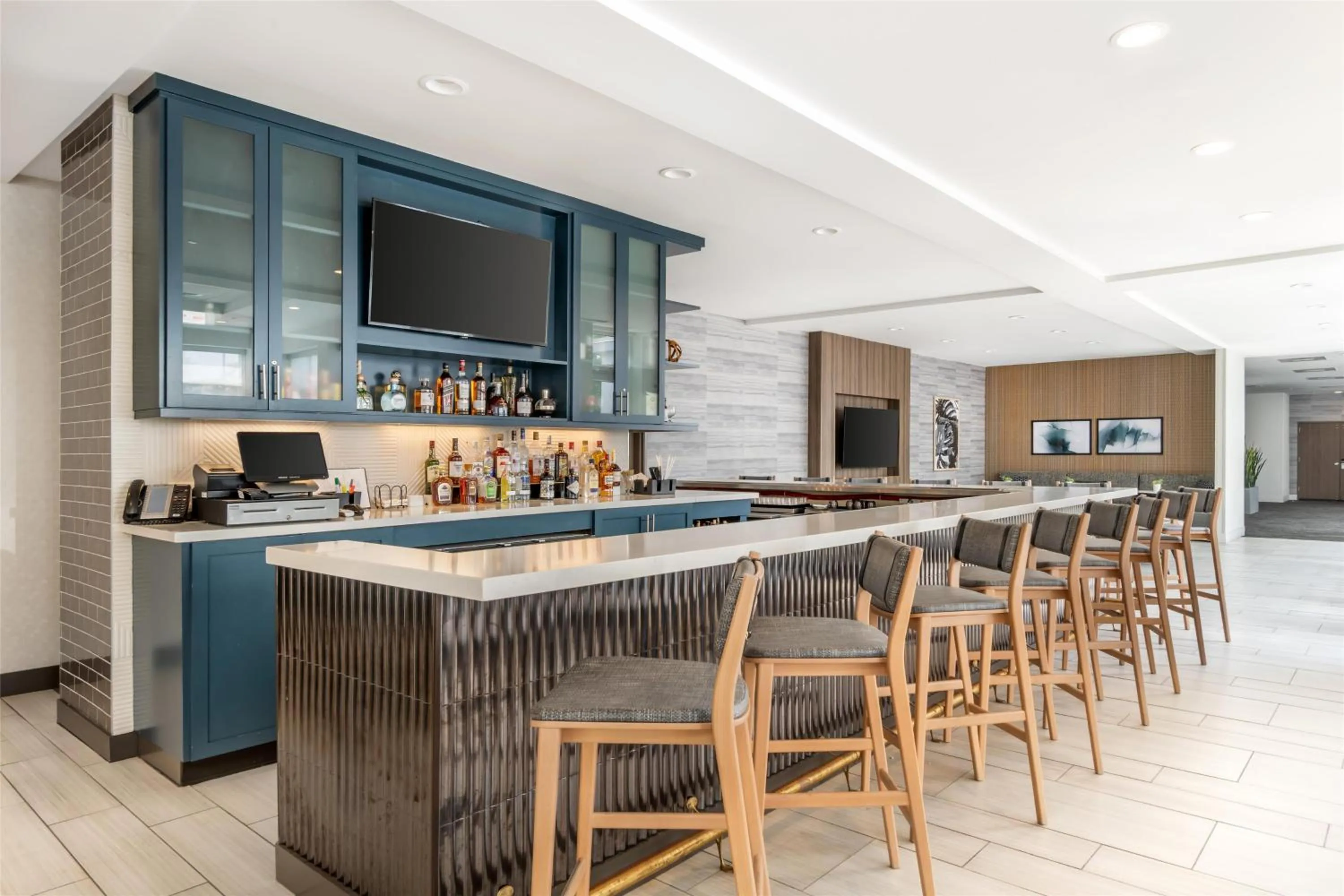 Lounge or bar in Hilton Garden Inn Montgomery - EastChase