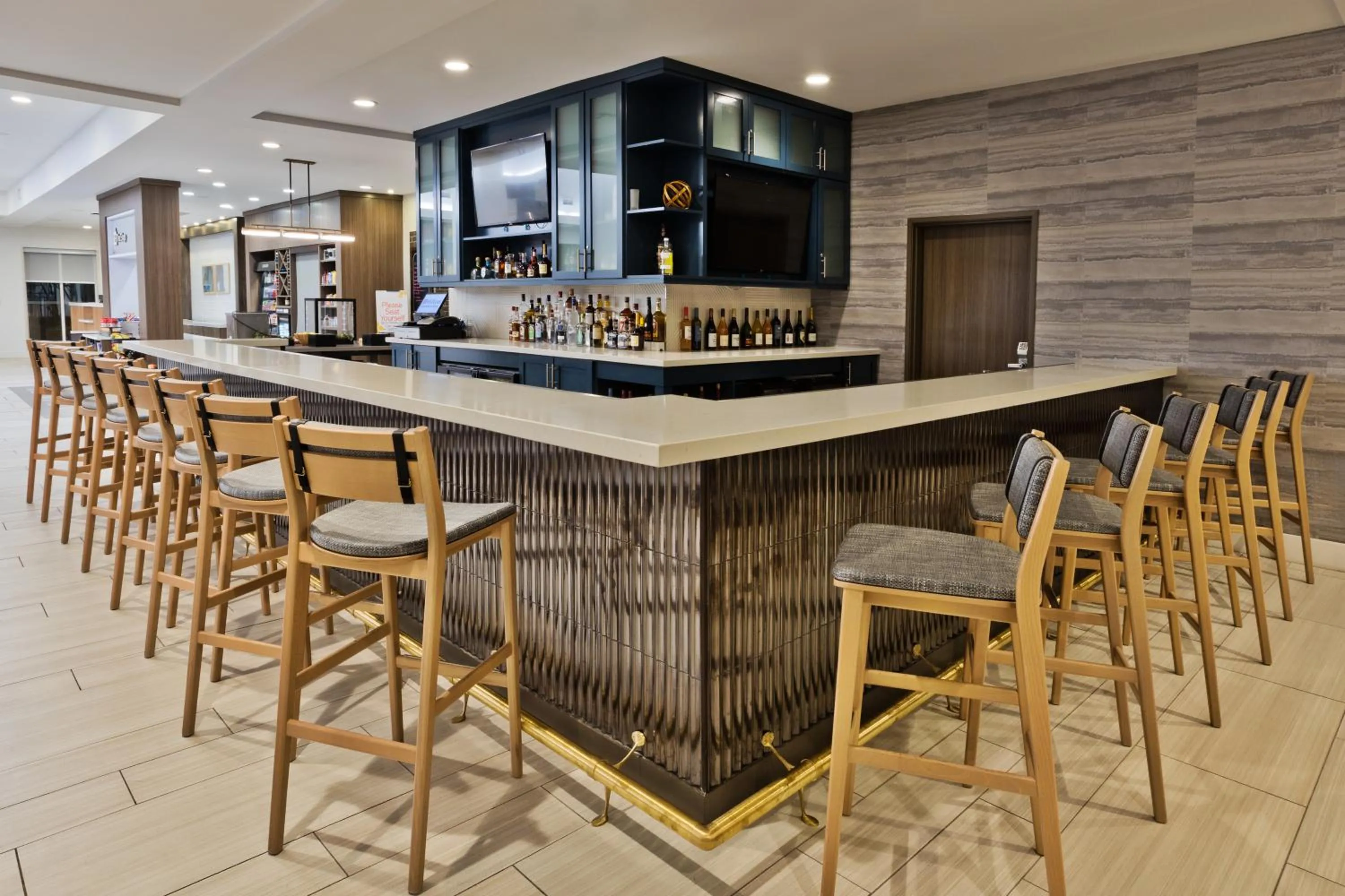 Restaurant/places to eat in Hilton Garden Inn Montgomery - EastChase