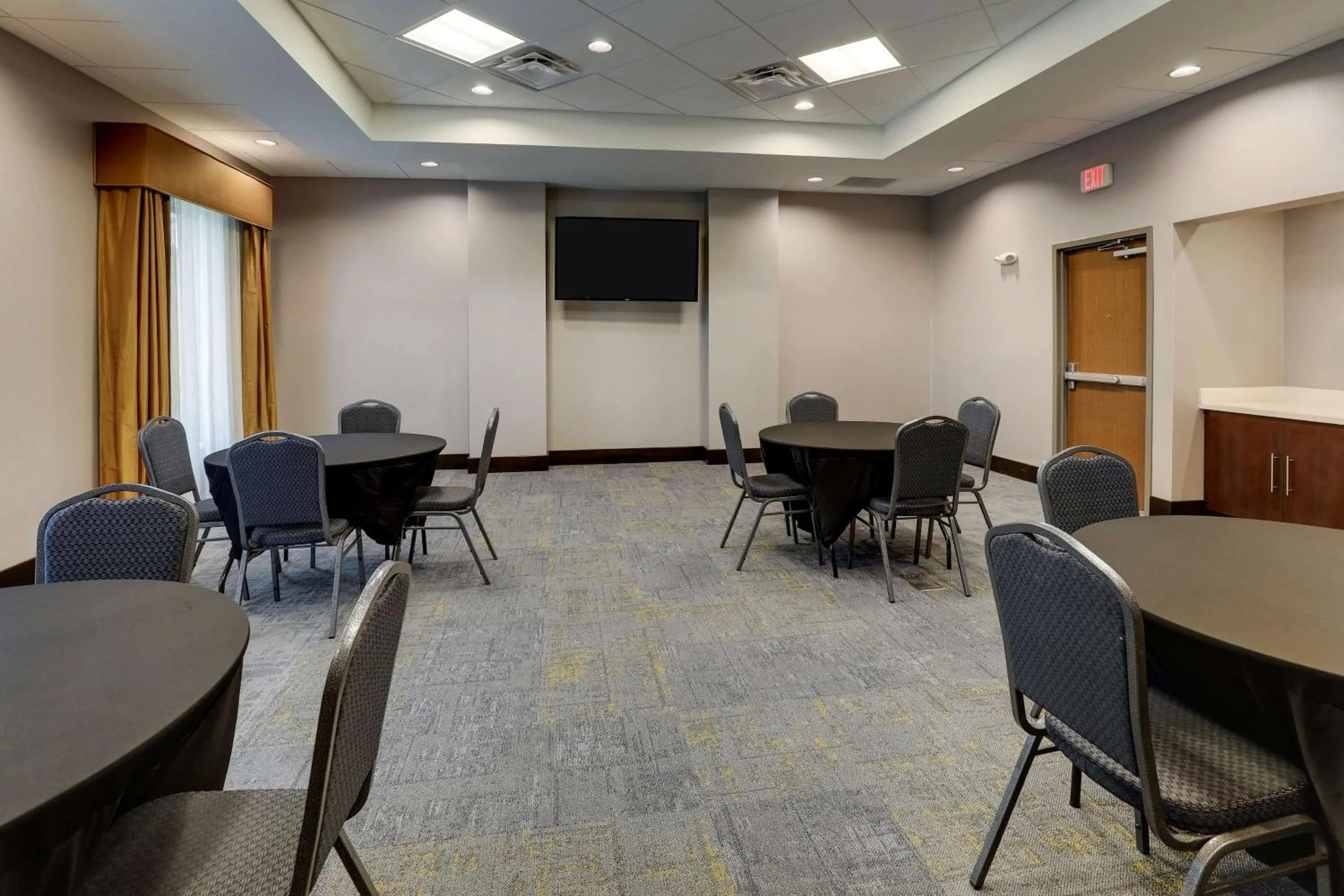 Meeting/conference room in Hampton Inn and Suites Rome, GA