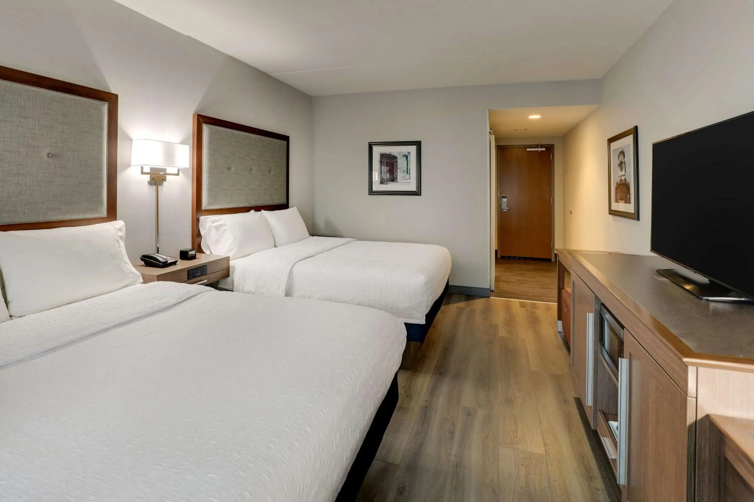 Bed in Hampton Inn and Suites Rome, GA