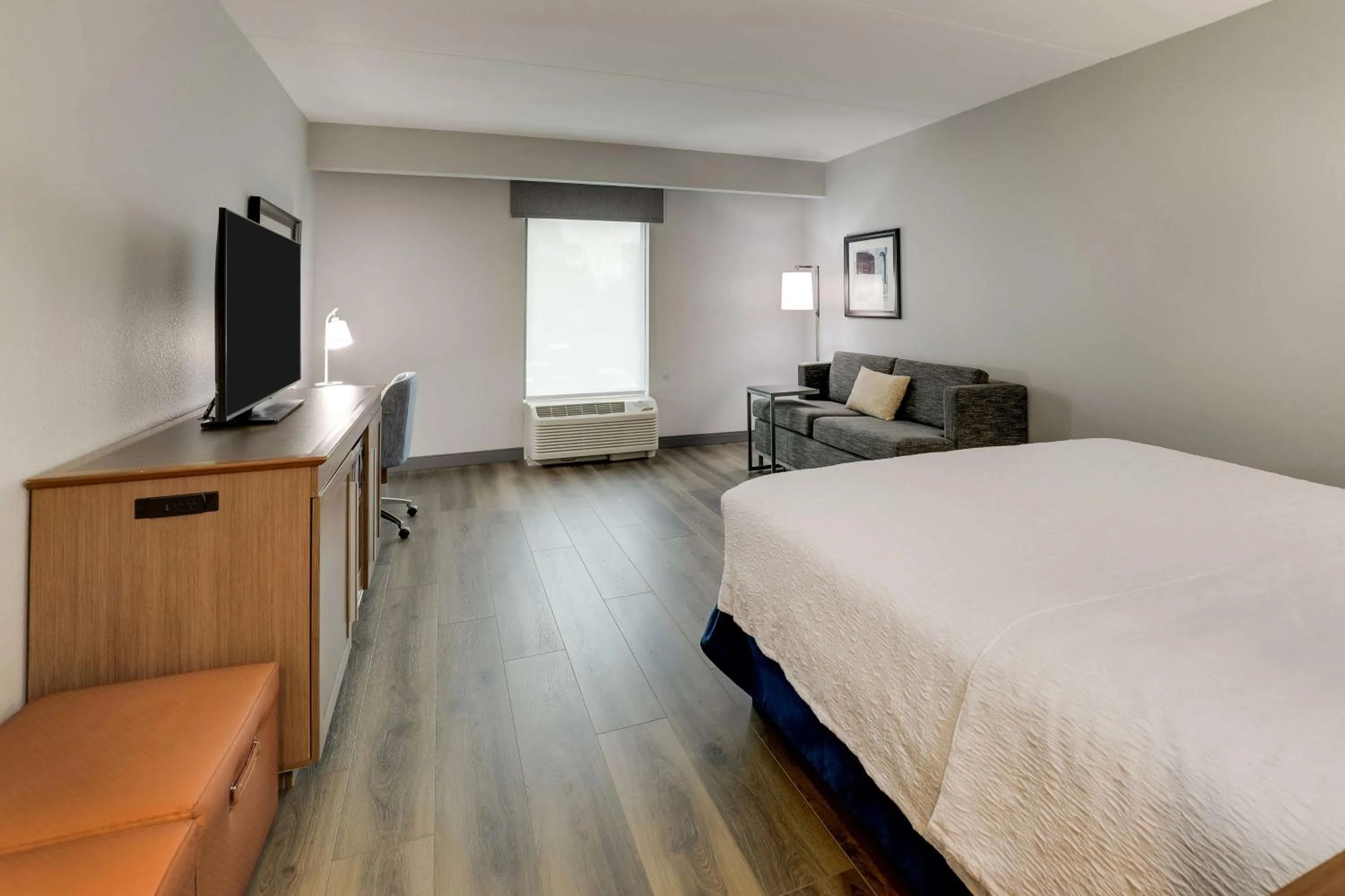 Living room, Bed in Hampton Inn and Suites Rome, GA