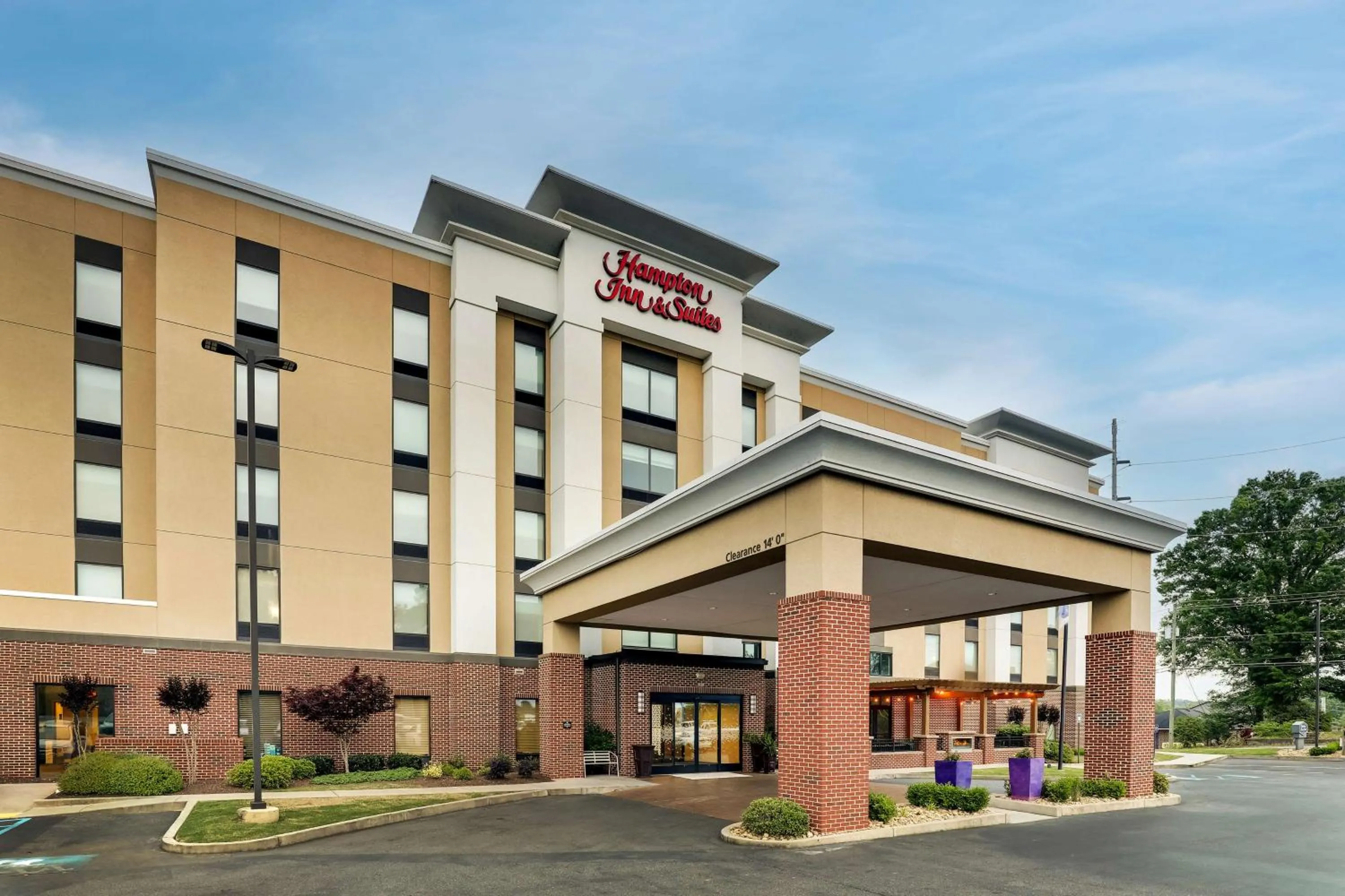 Property building in Hampton Inn and Suites Rome, GA