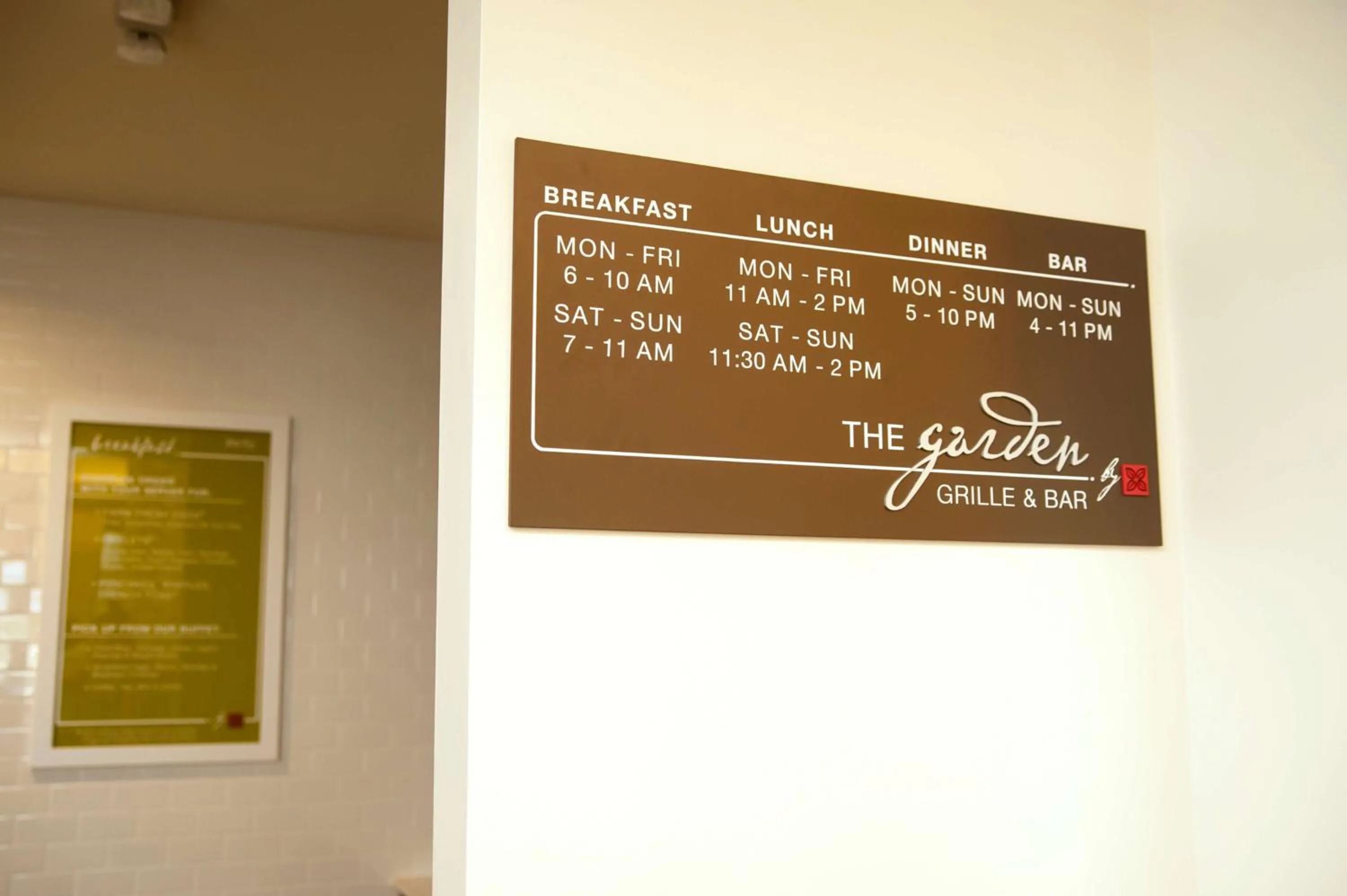 Restaurant/places to eat in Hilton Garden Inn San Antonio-Live Oak Conference Center