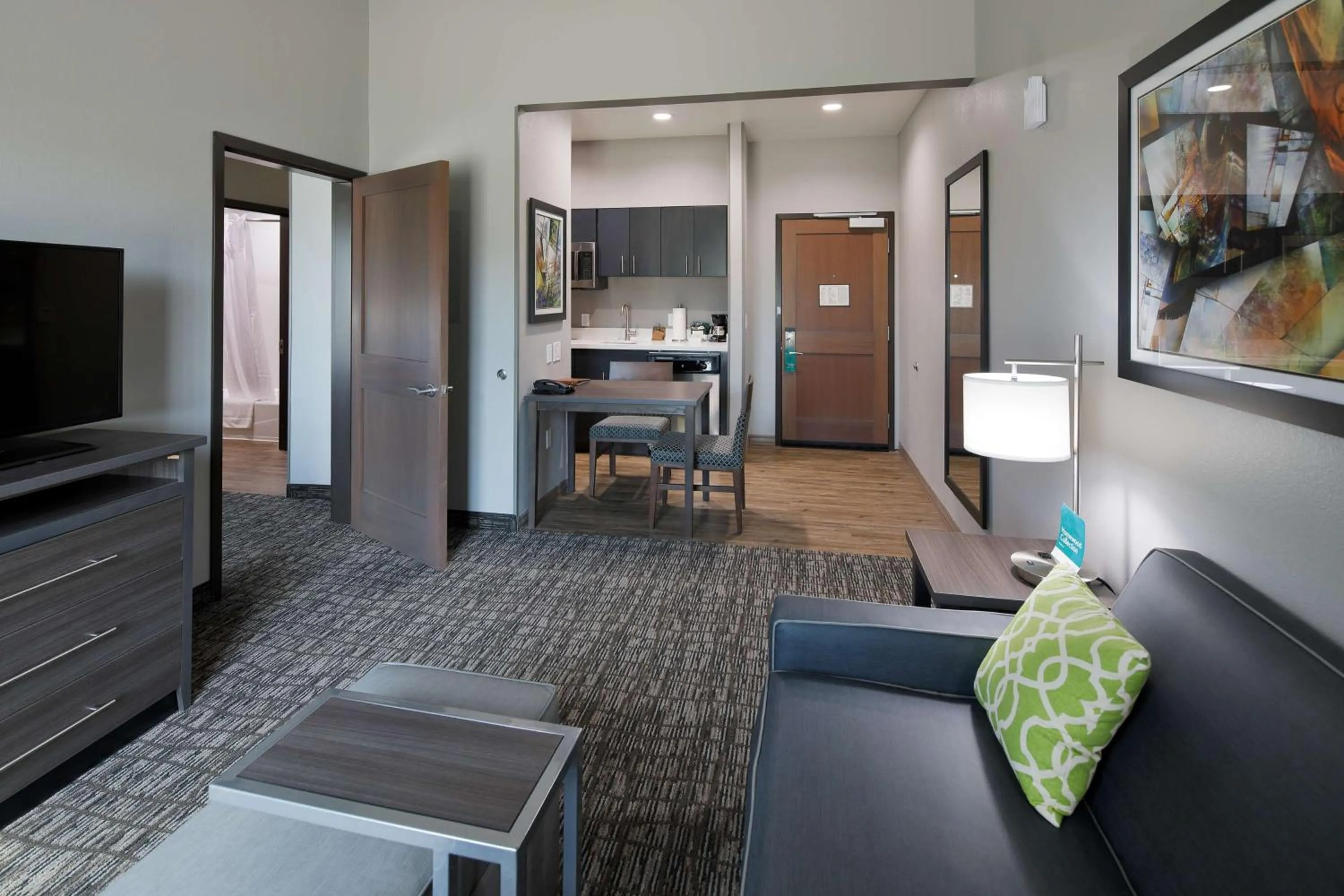 Living room in Homewood Suites By Hilton Topeka