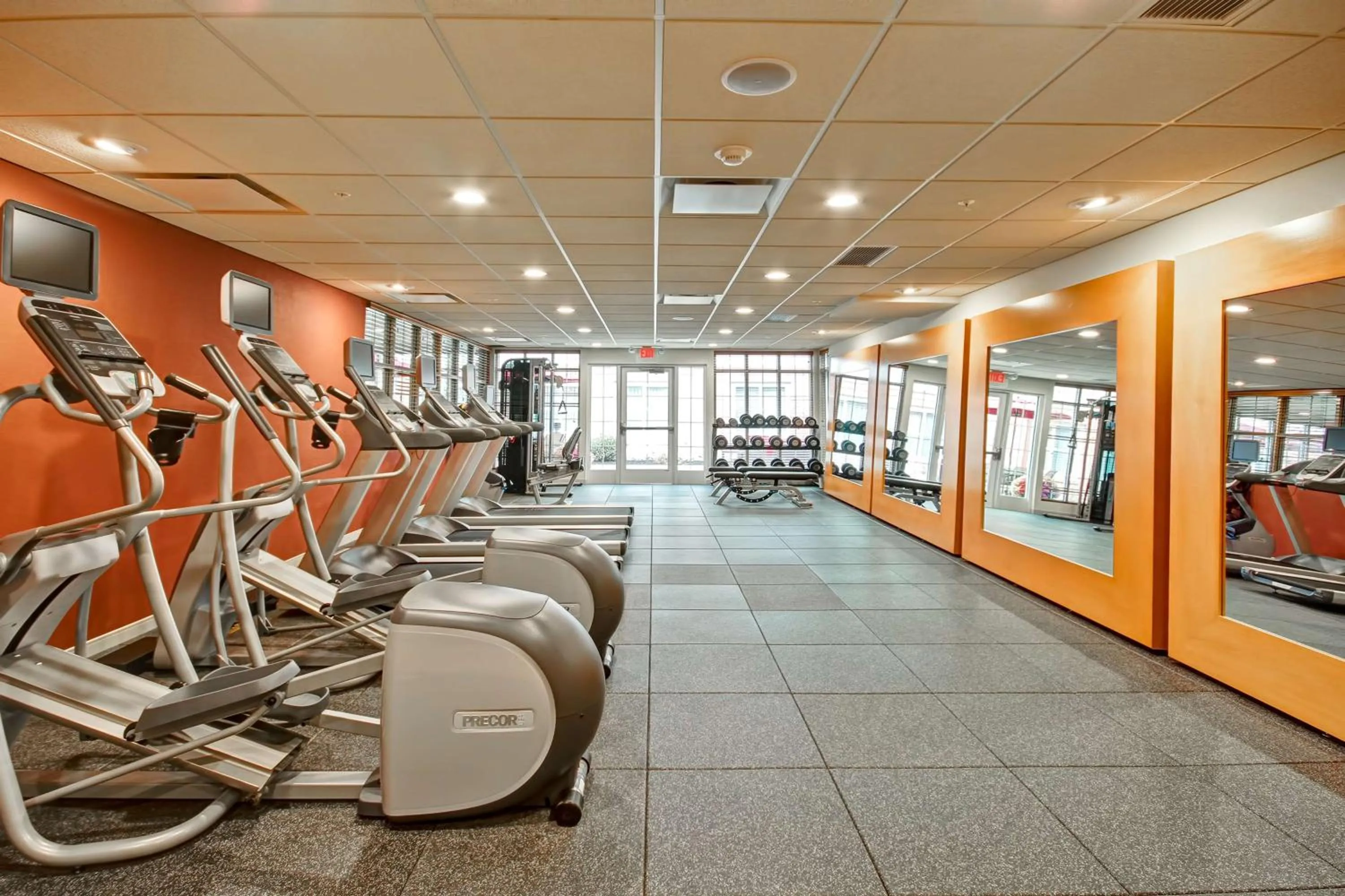 Fitness centre/facilities in Homewood Suites by Hilton Bridgewater/Branchburg