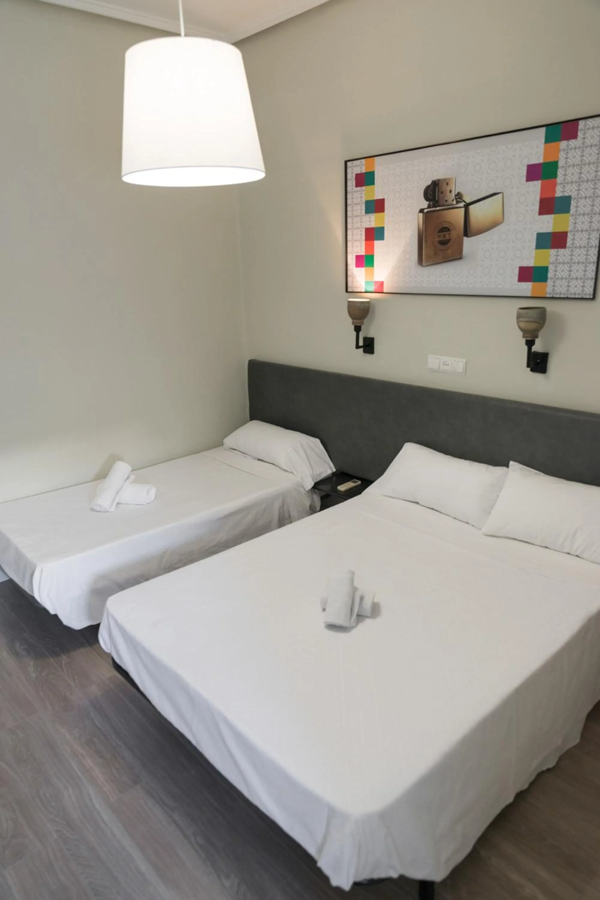 Photo of the whole room, Bed in NWT Central Station Valencia