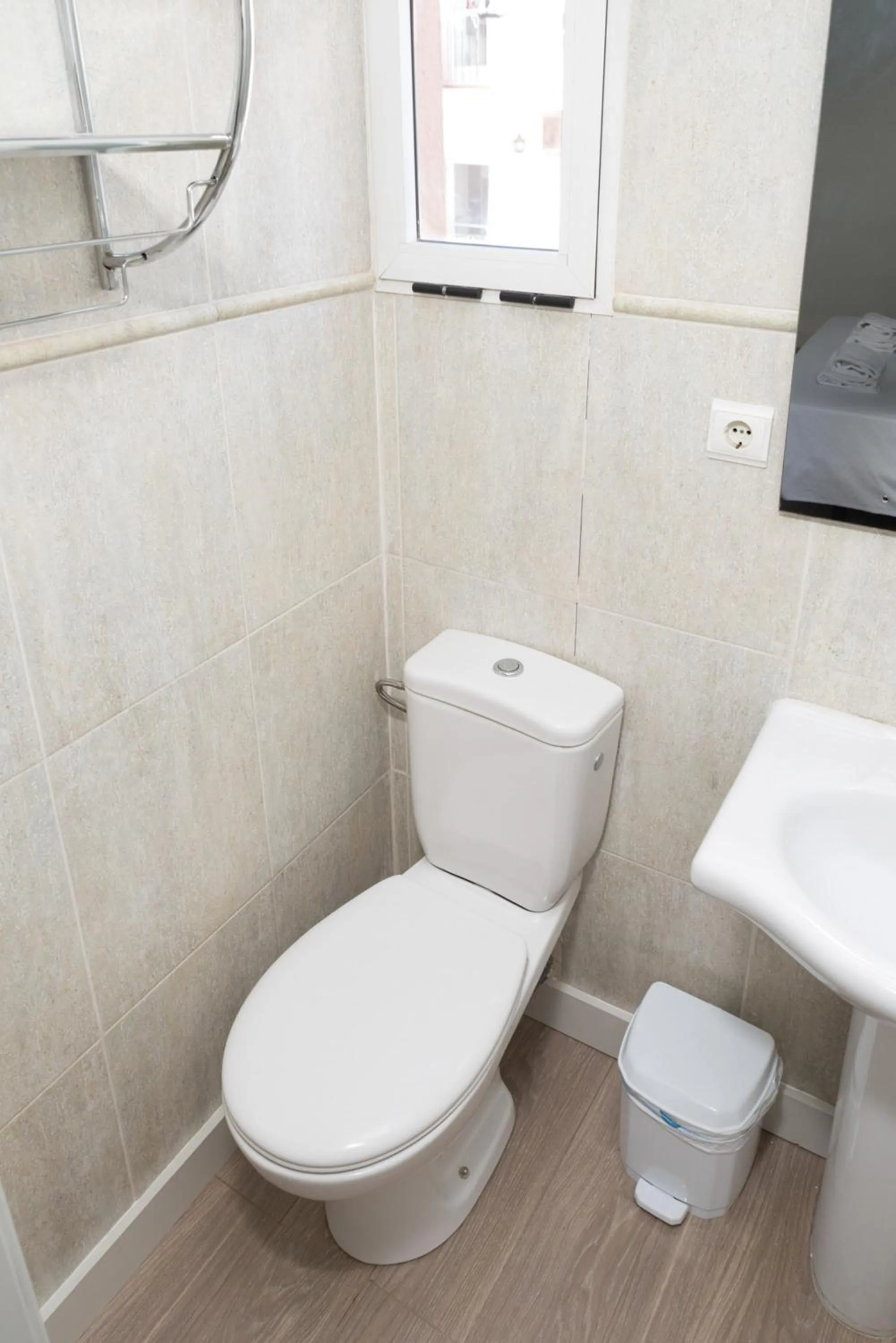 Bathroom in NWT Central Station Valencia