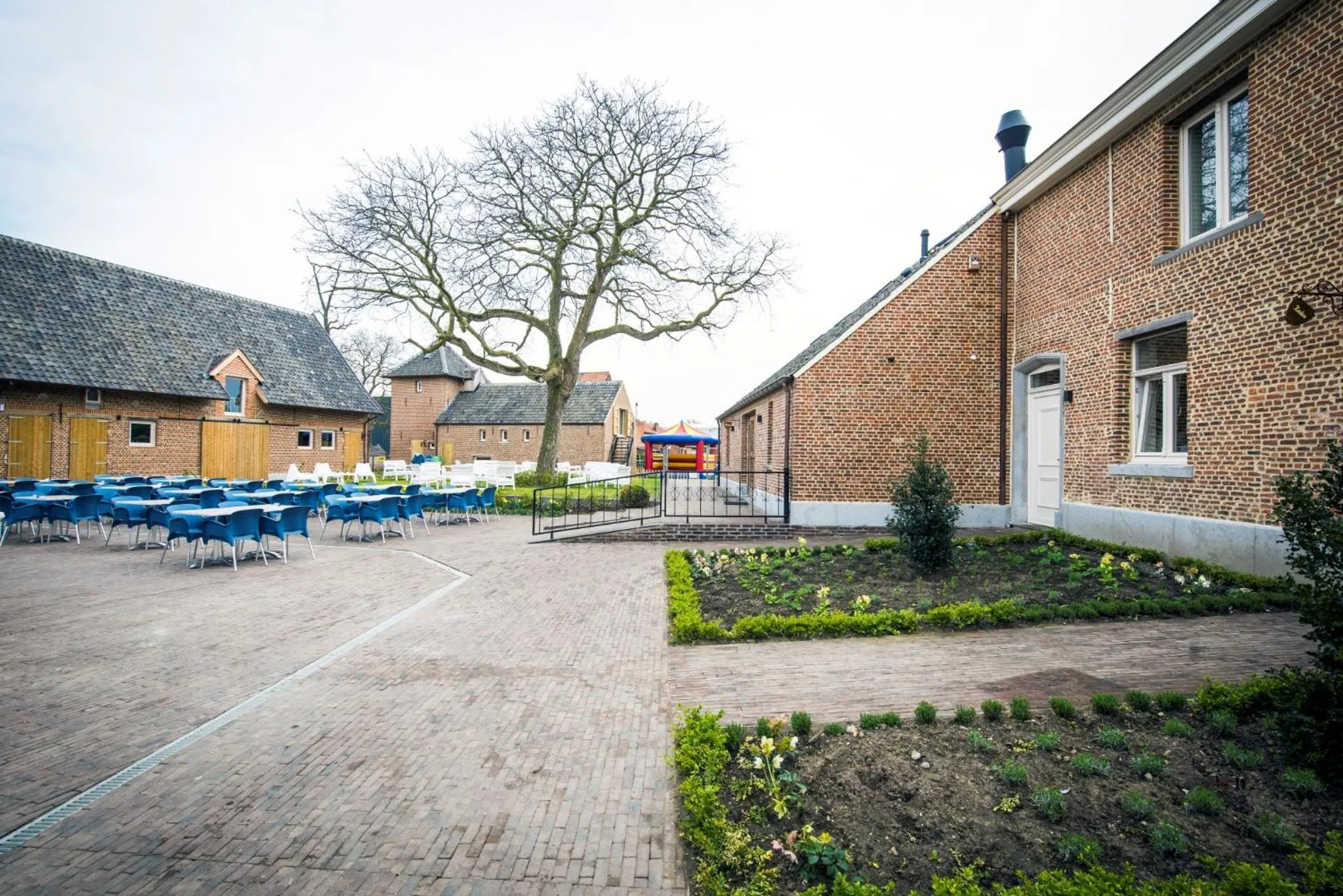 Restaurant/places to eat in De Blauwe Hoeve