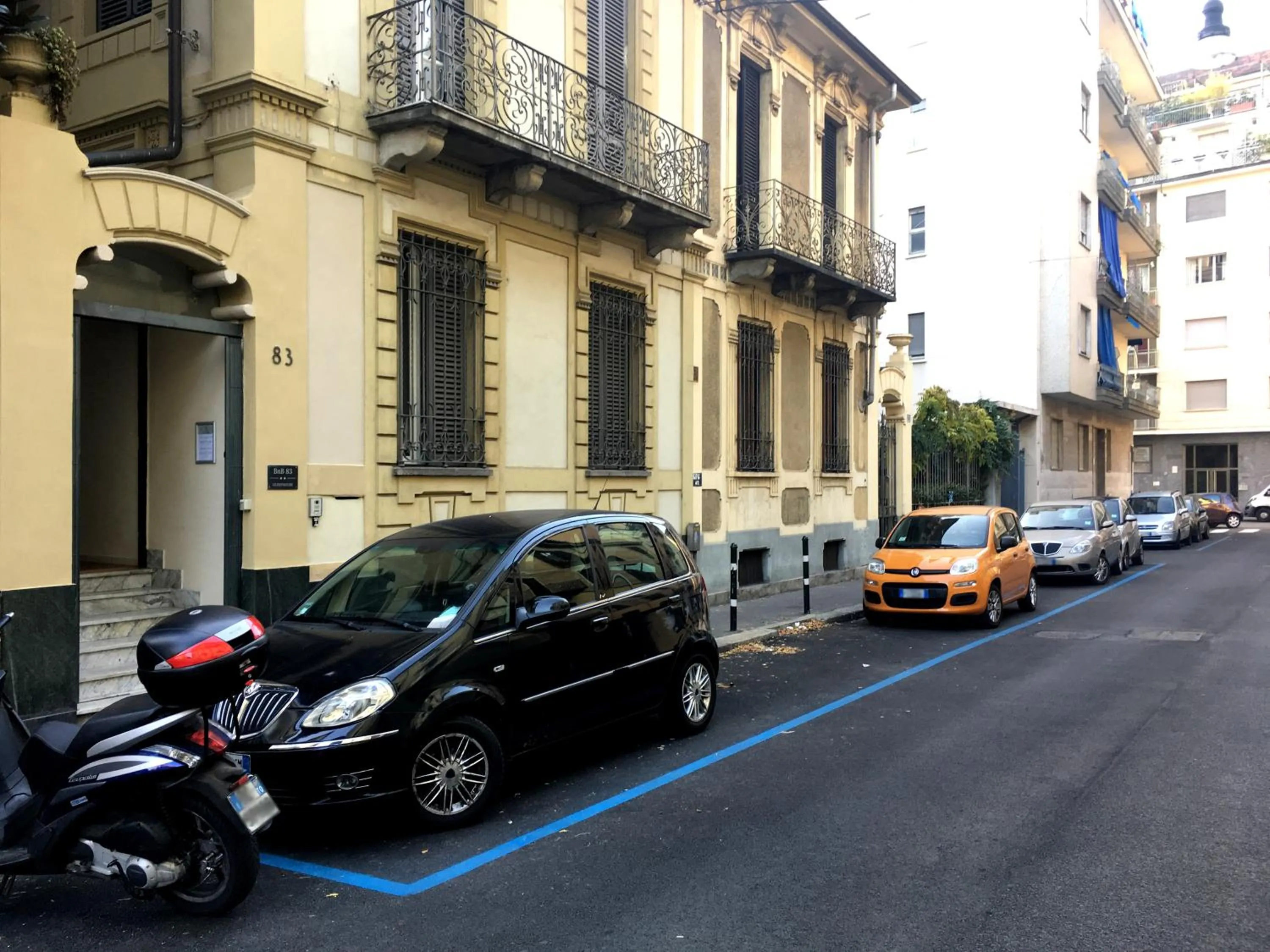 Property building in Gabriele 83