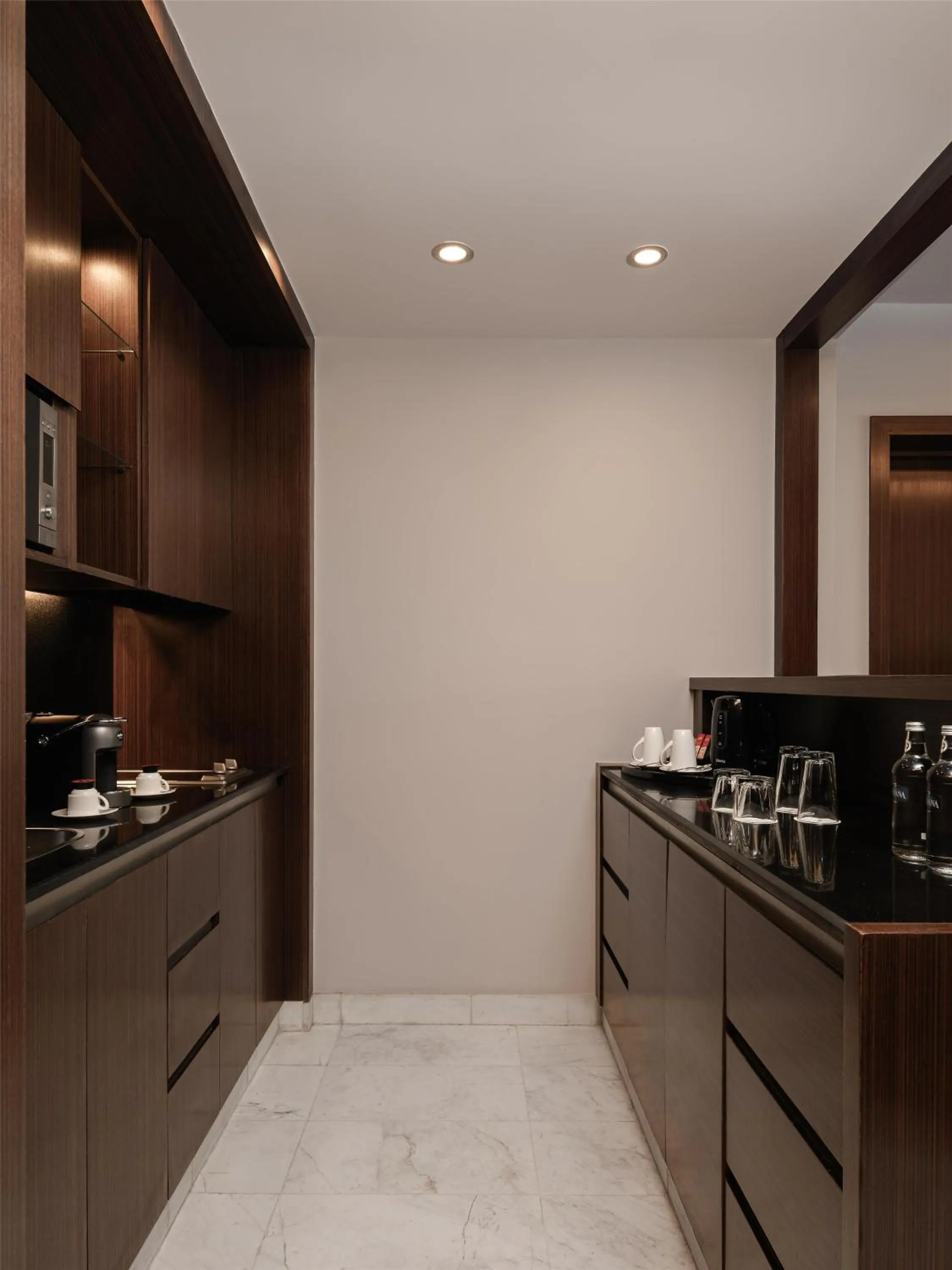 Kitchen or kitchenette in Dusit Thani LakeView Cairo