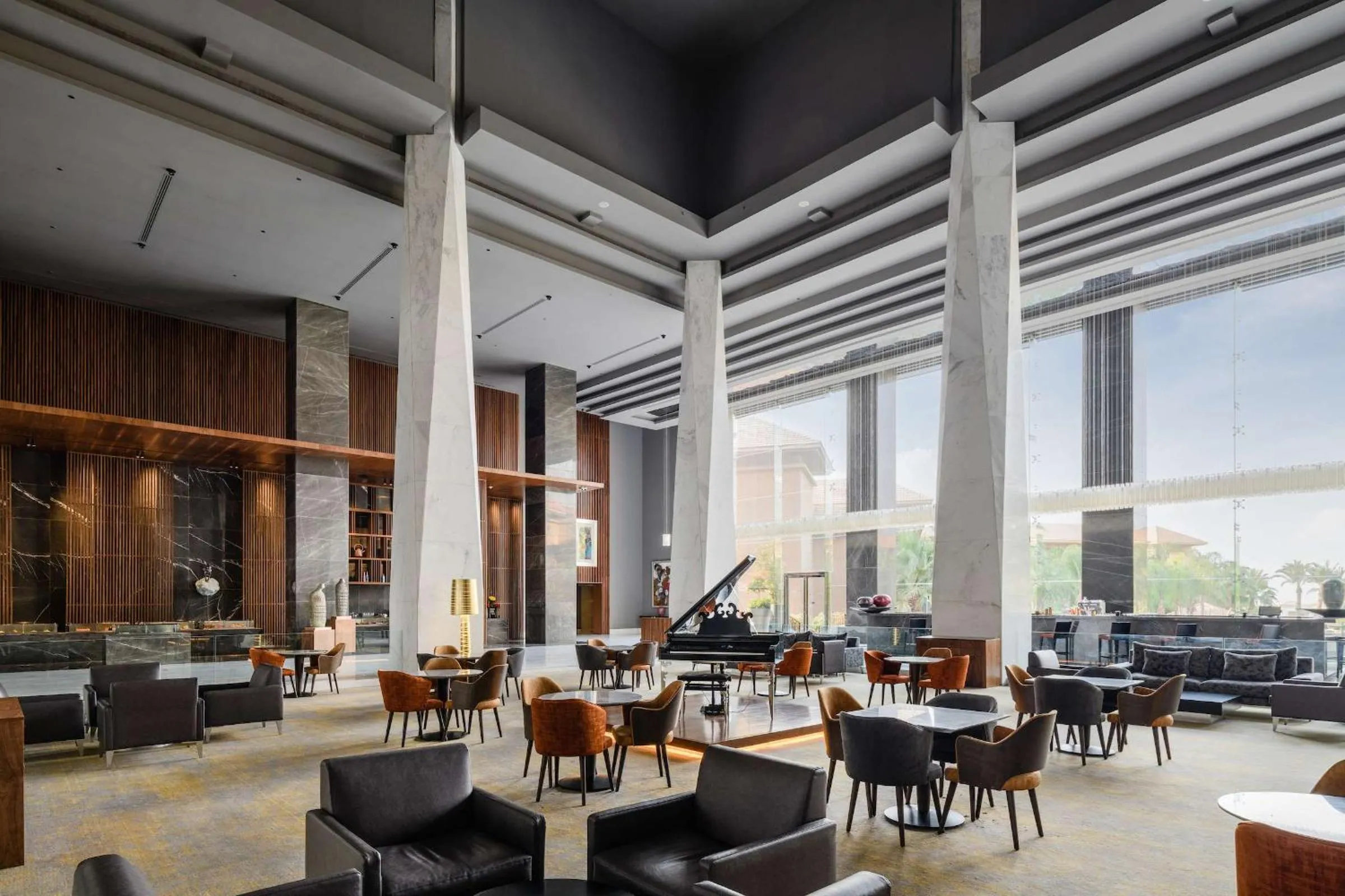 Lobby or reception in Dusit Thani LakeView Cairo