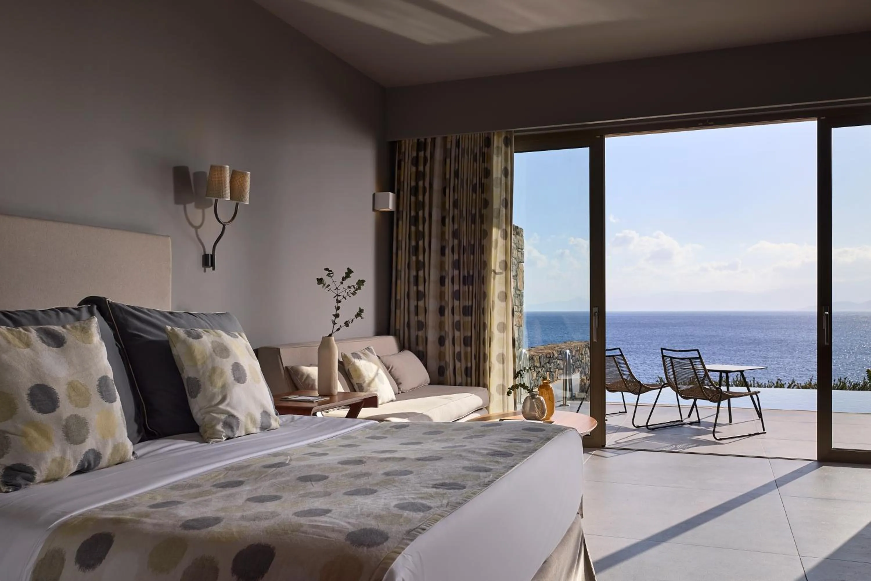 Bedroom, Bed in Aquila Elounda Village Resort, Suites & Spa