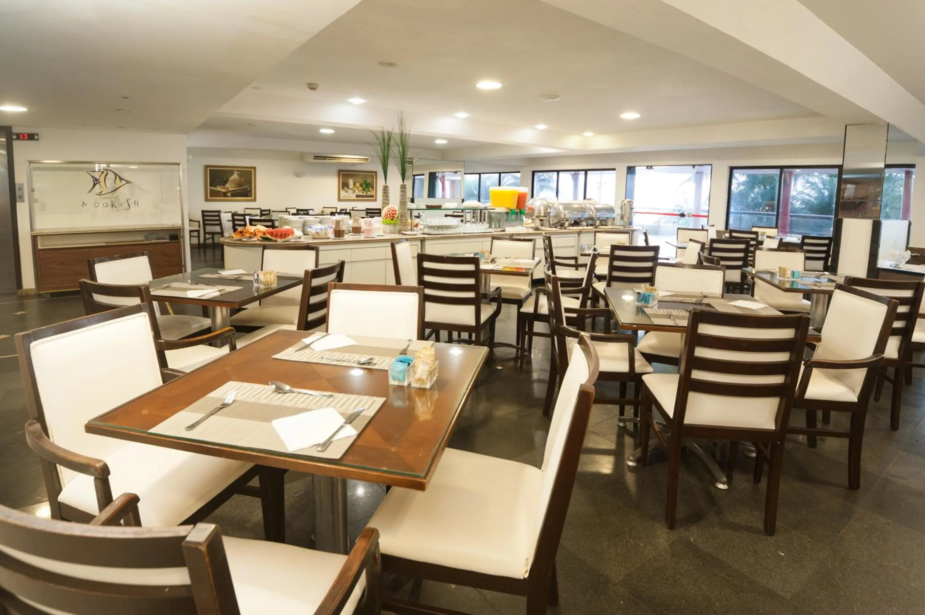 Restaurant/places to eat in Hotel Dan Inn Mar Piedade - Grande Recife By Nacional Inn