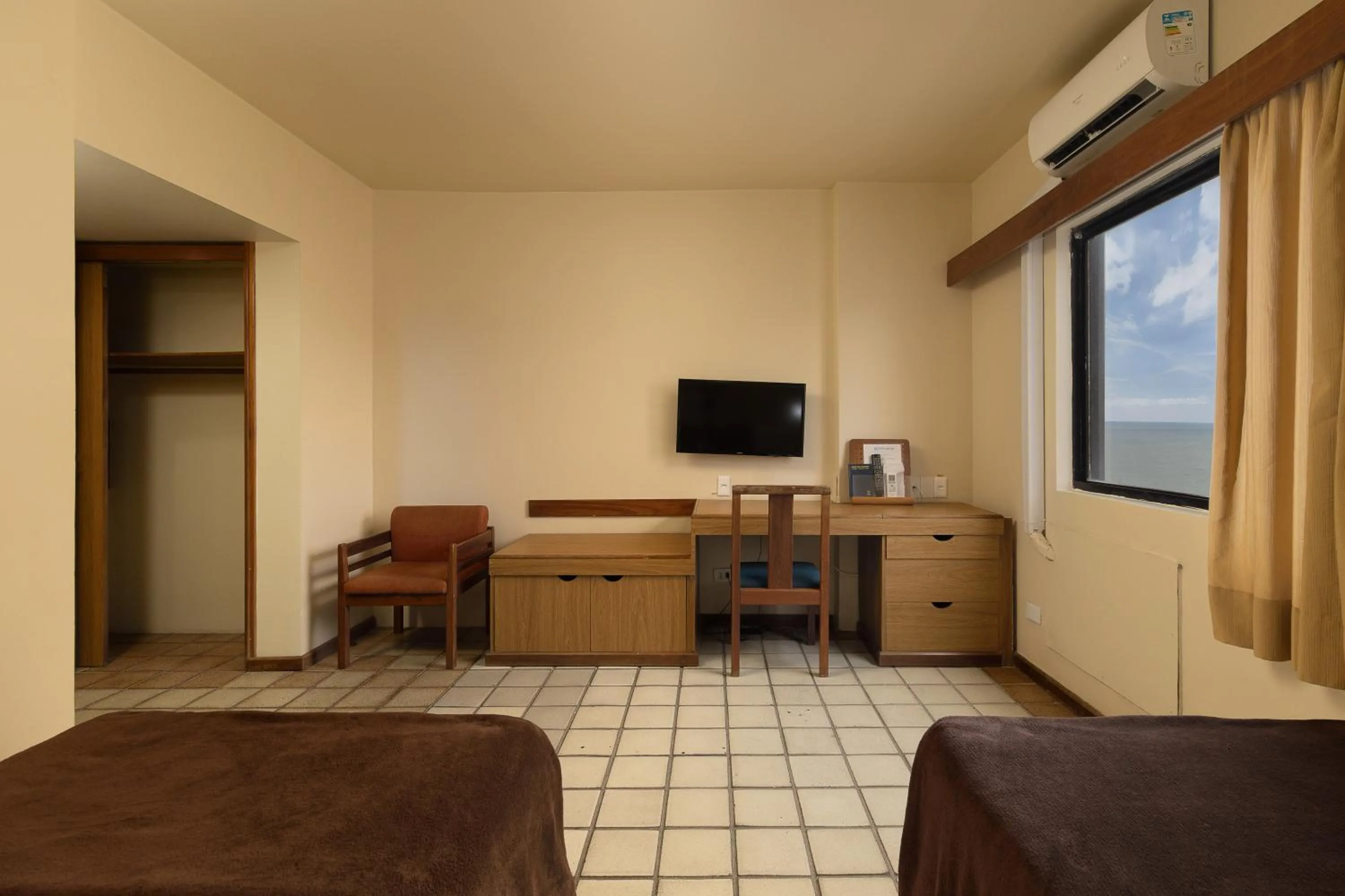 TV and multimedia in Hotel Dan Inn Mar Piedade - Grande Recife By Nacional Inn