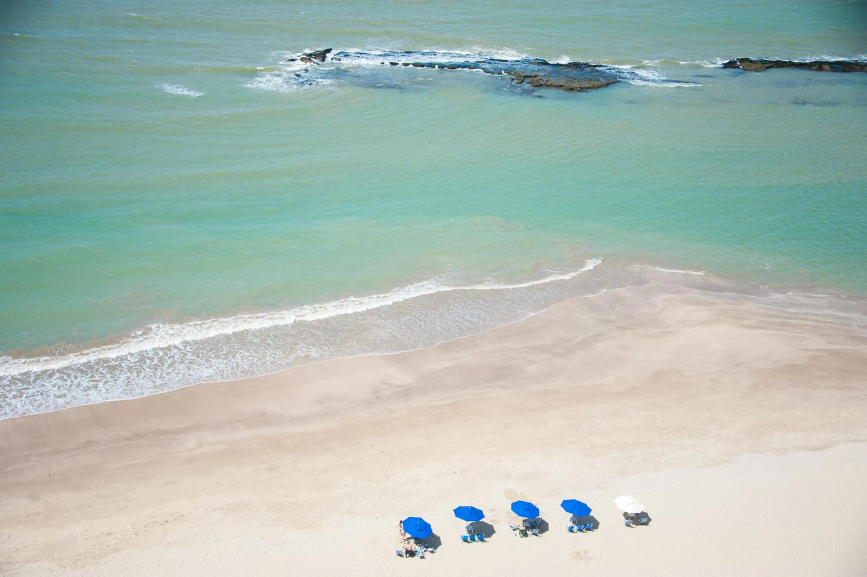 Beach in Hotel Dan Inn Mar Piedade - Grande Recife By Nacional Inn