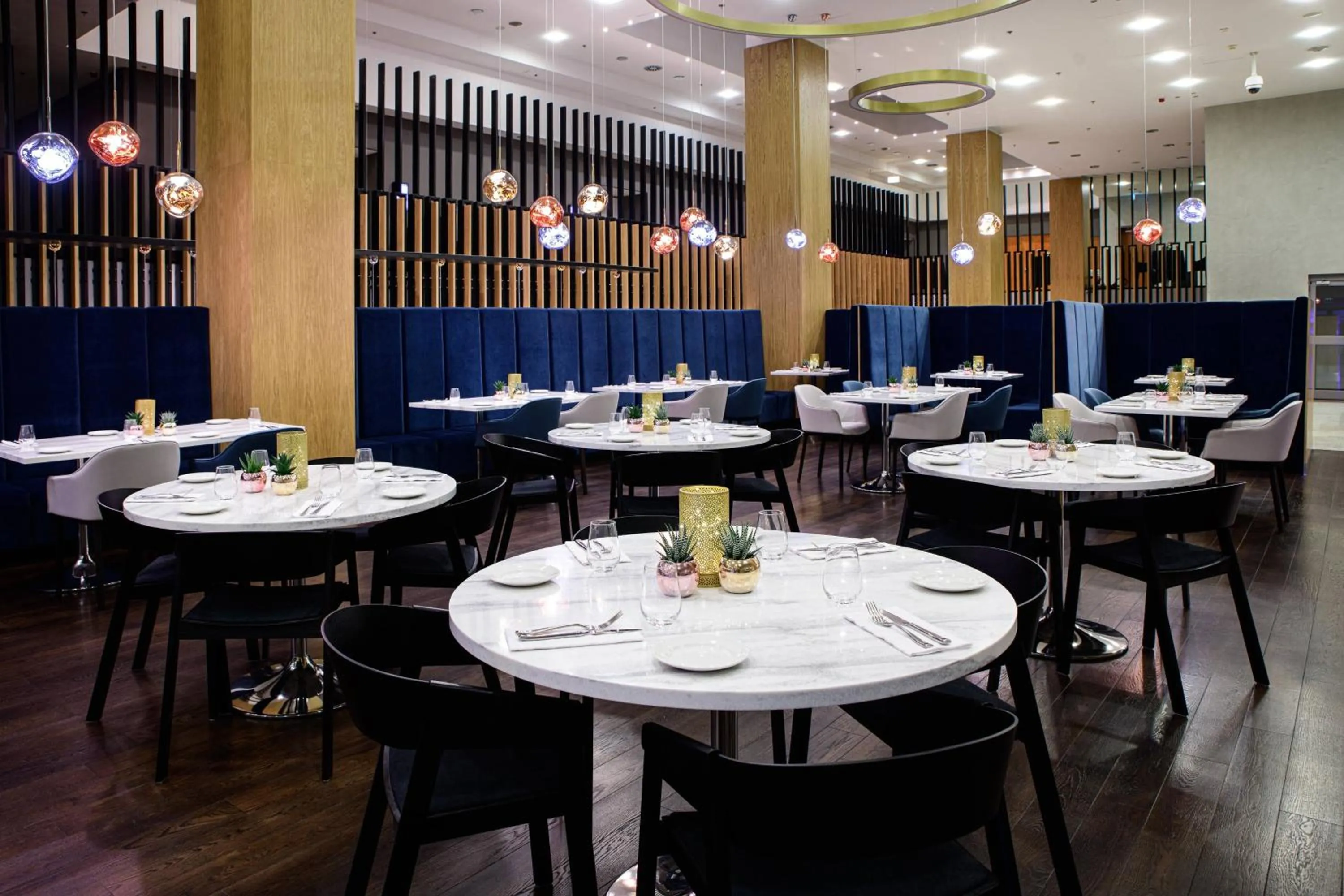 Restaurant/places to eat in Courtyard by Marriott Warsaw Airport